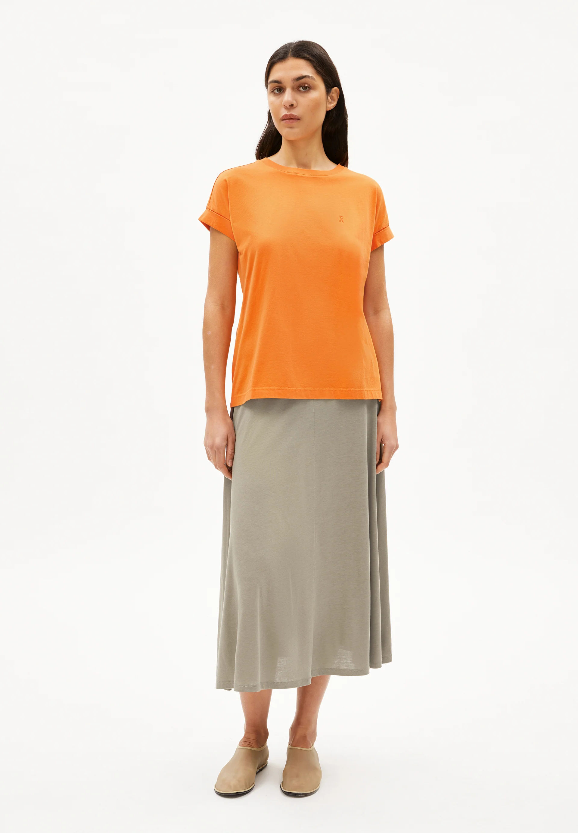 IDAARA T-shirts from organic cotton