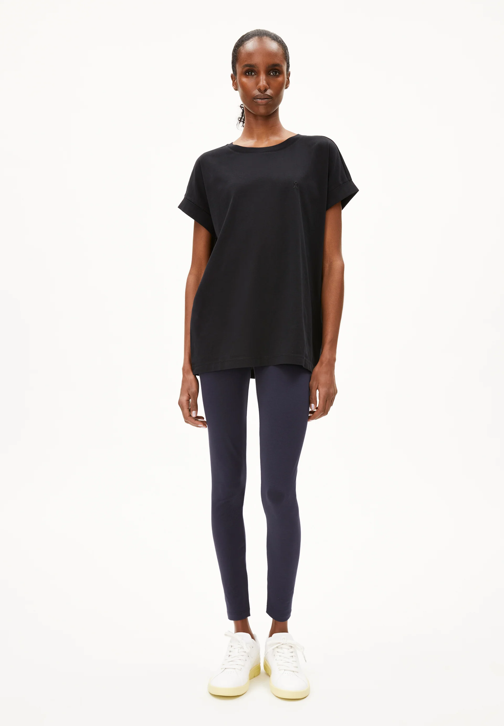 IDAARA T-shirts from organic cotton