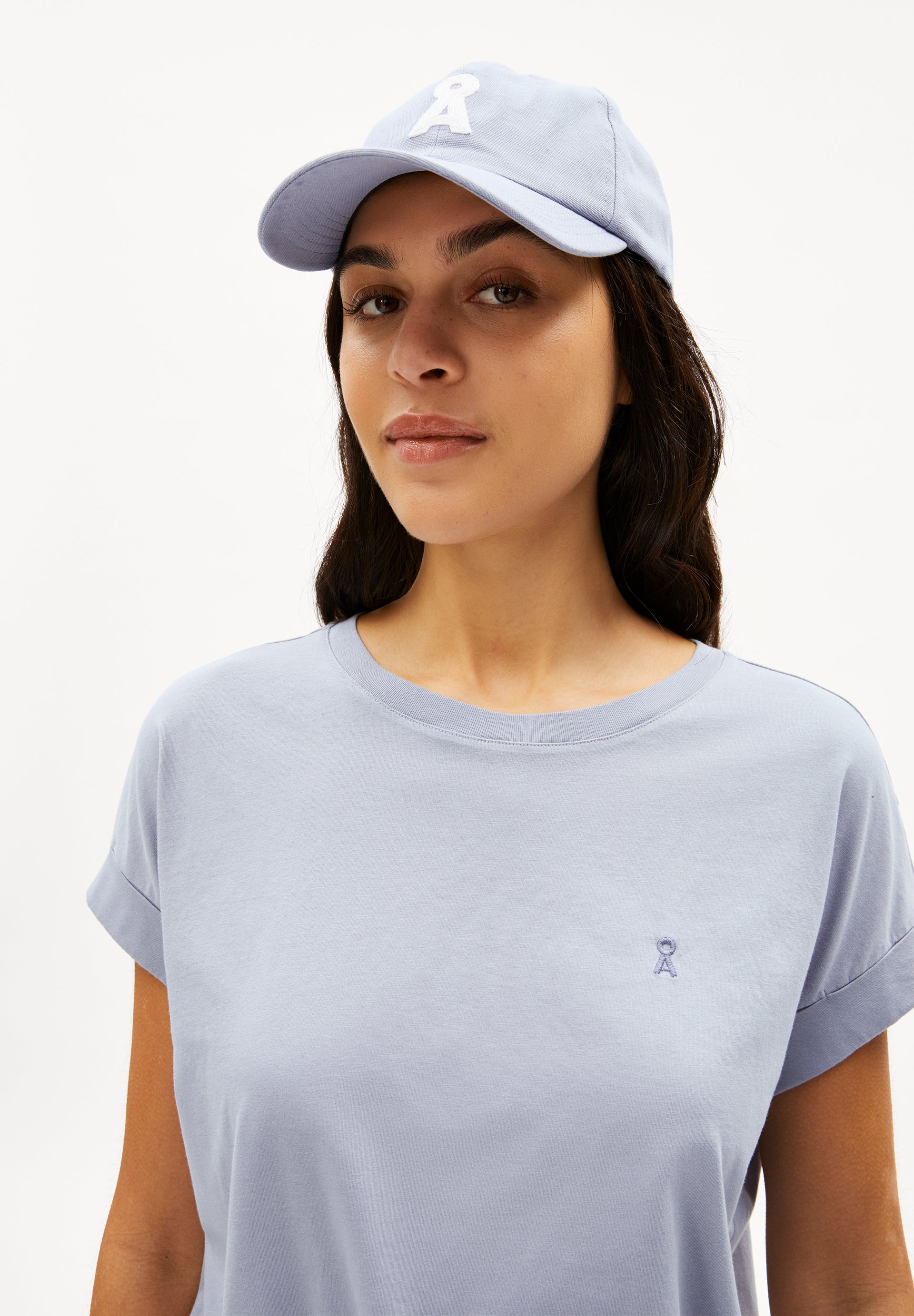 IDAARA T-shirts from organic cotton