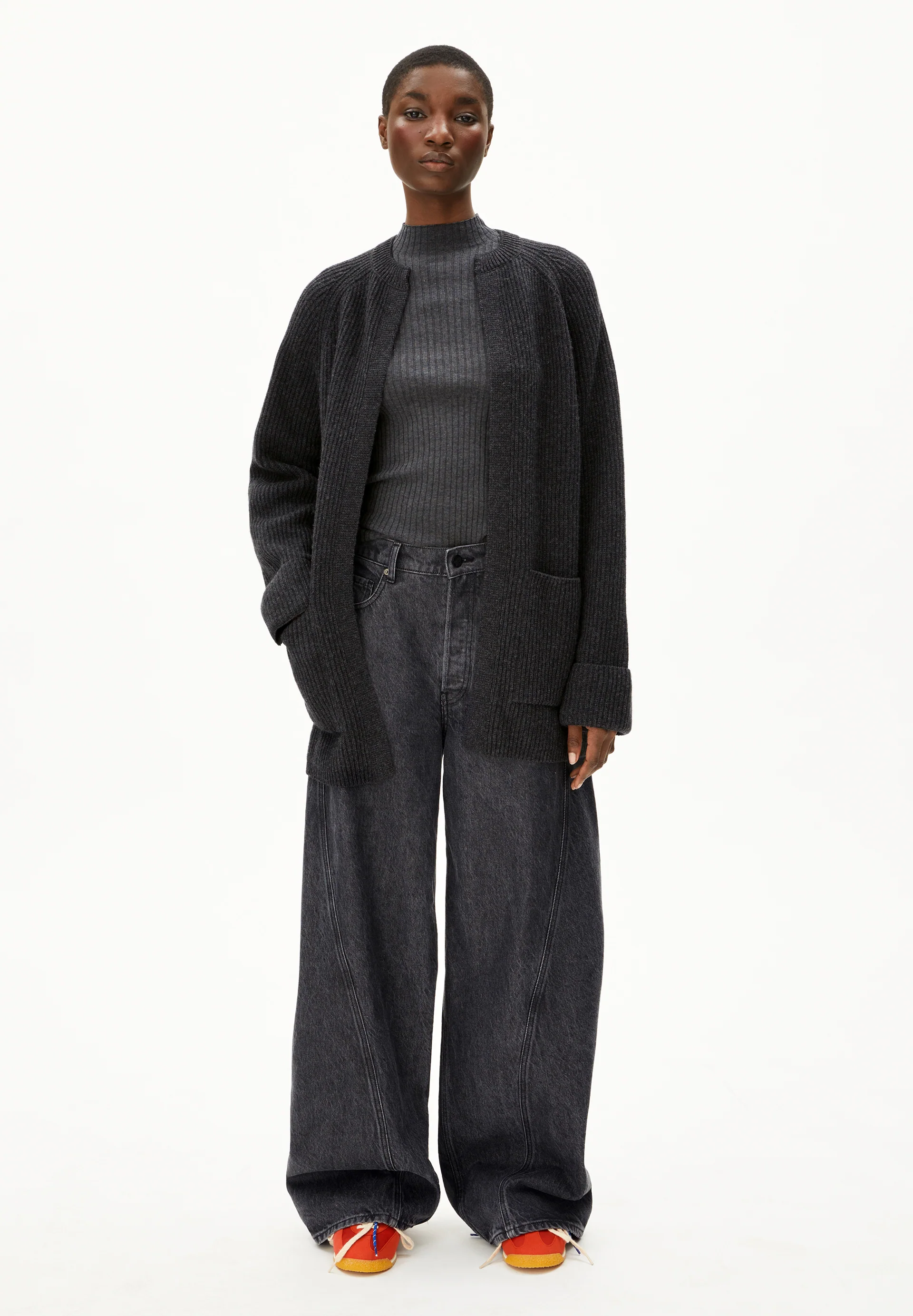 WARDAA Cardigan made from an organic wool blend