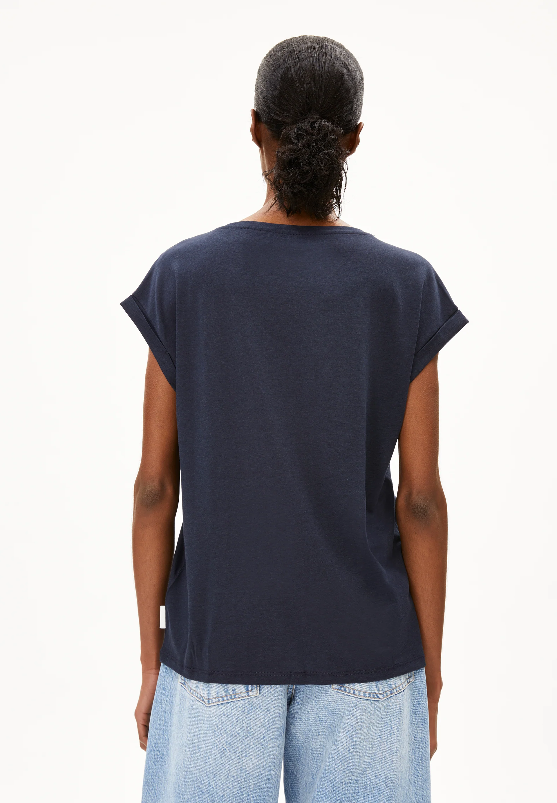 JILAANA T-shirt made of TENCEL™ Lyocell Mix.