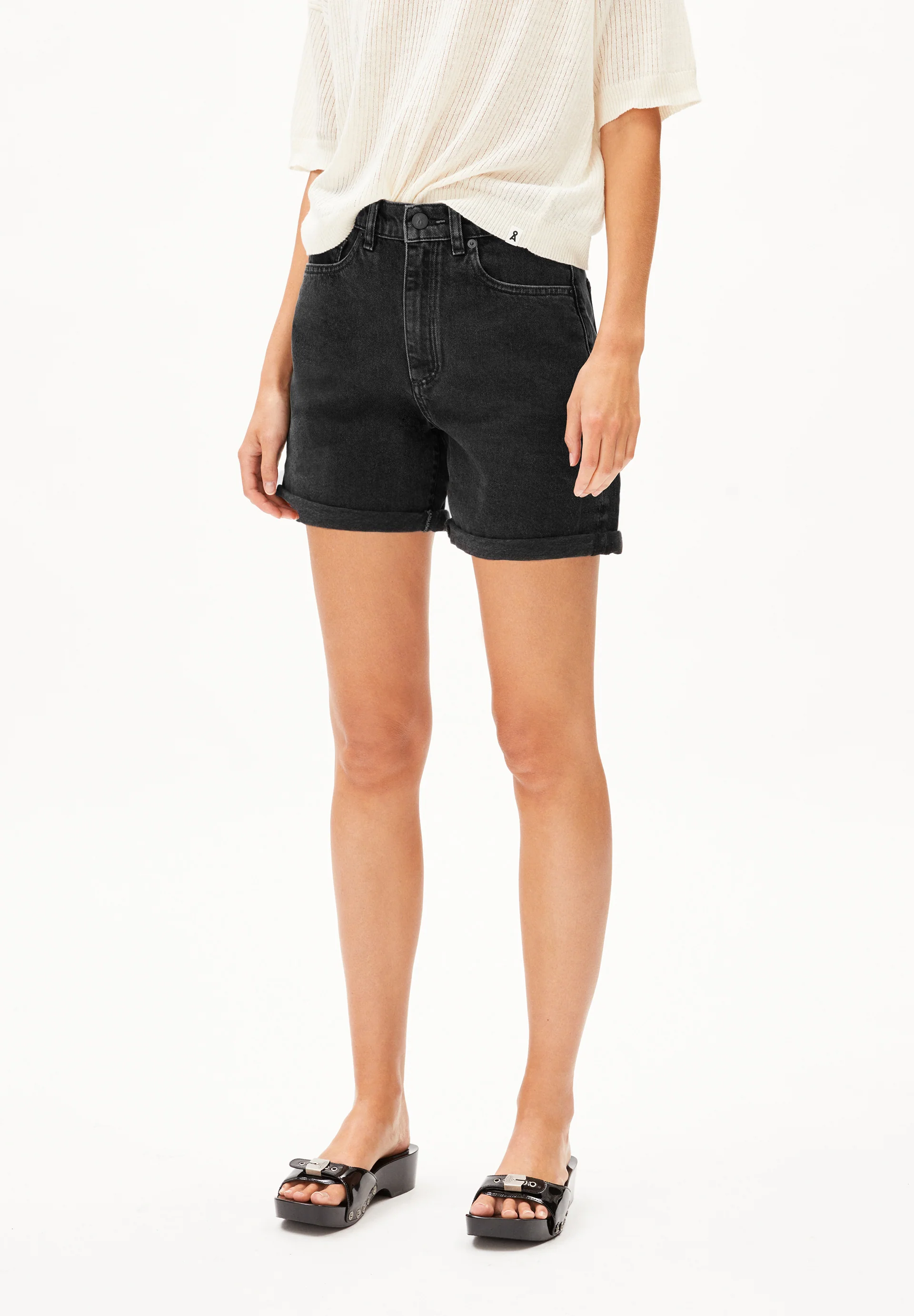 SHEAARI DENIM SHORT Denim Shorts made of recycled Cotton