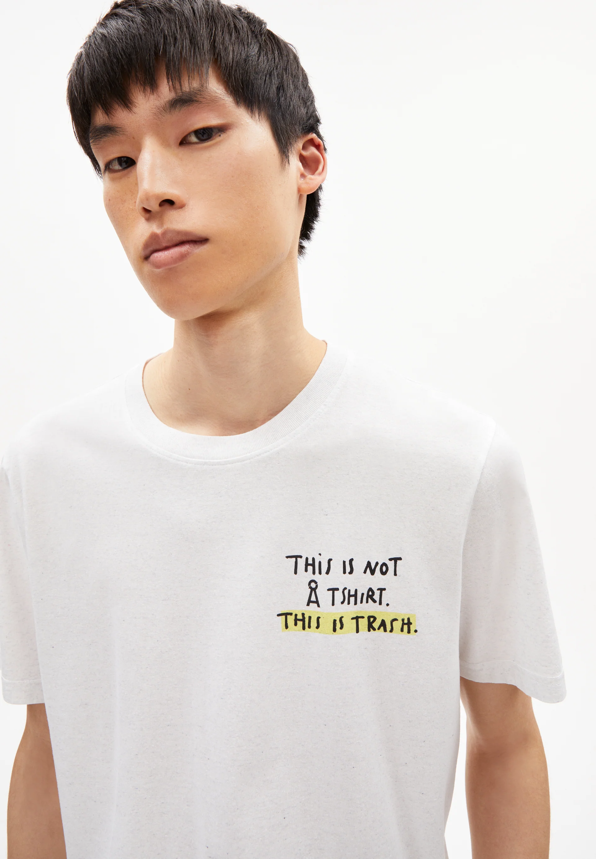 AADO CIRCULAR Circular Tee: Trash inside