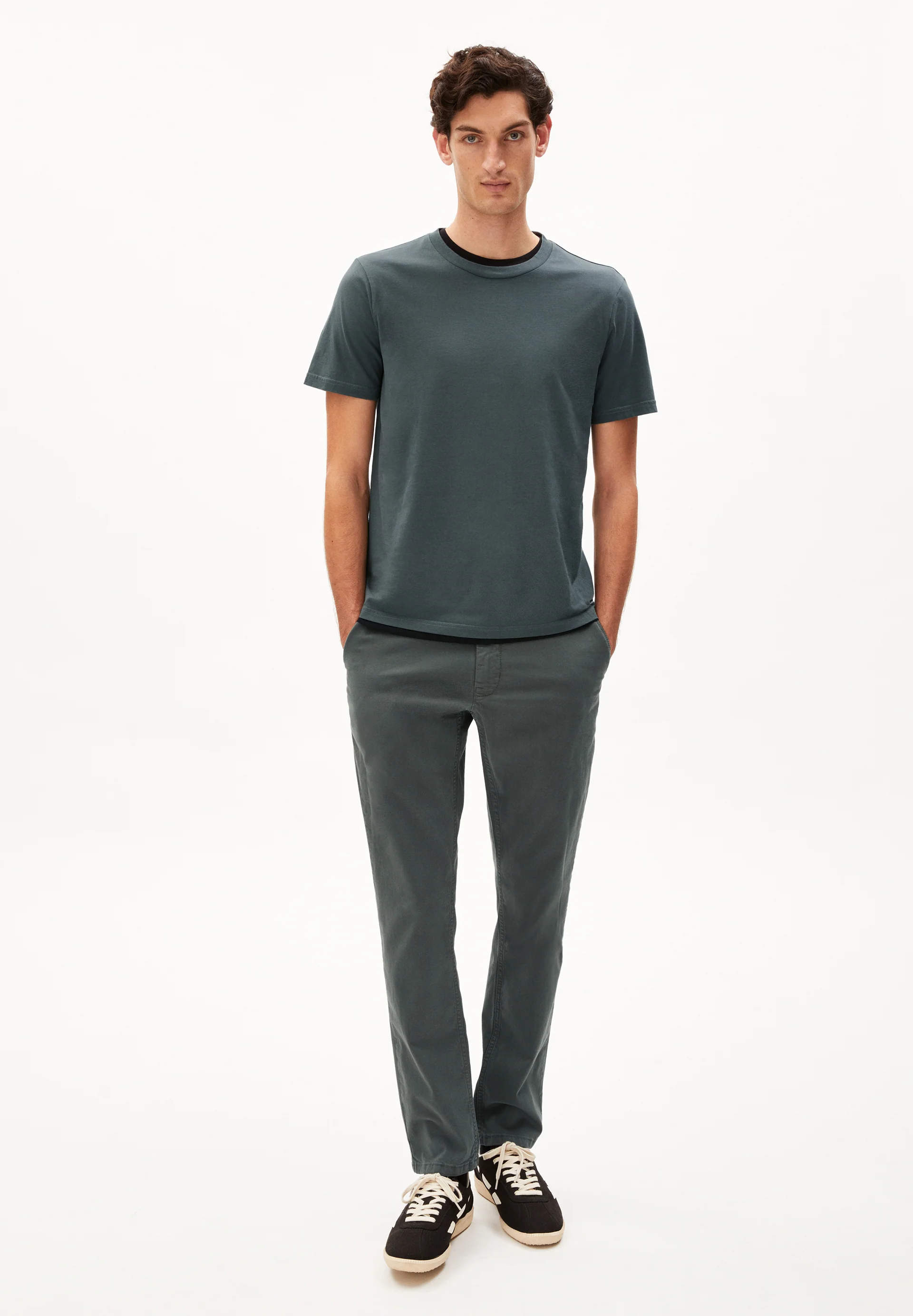 AATHAN Chino Pants made of Organic Cotton Mix