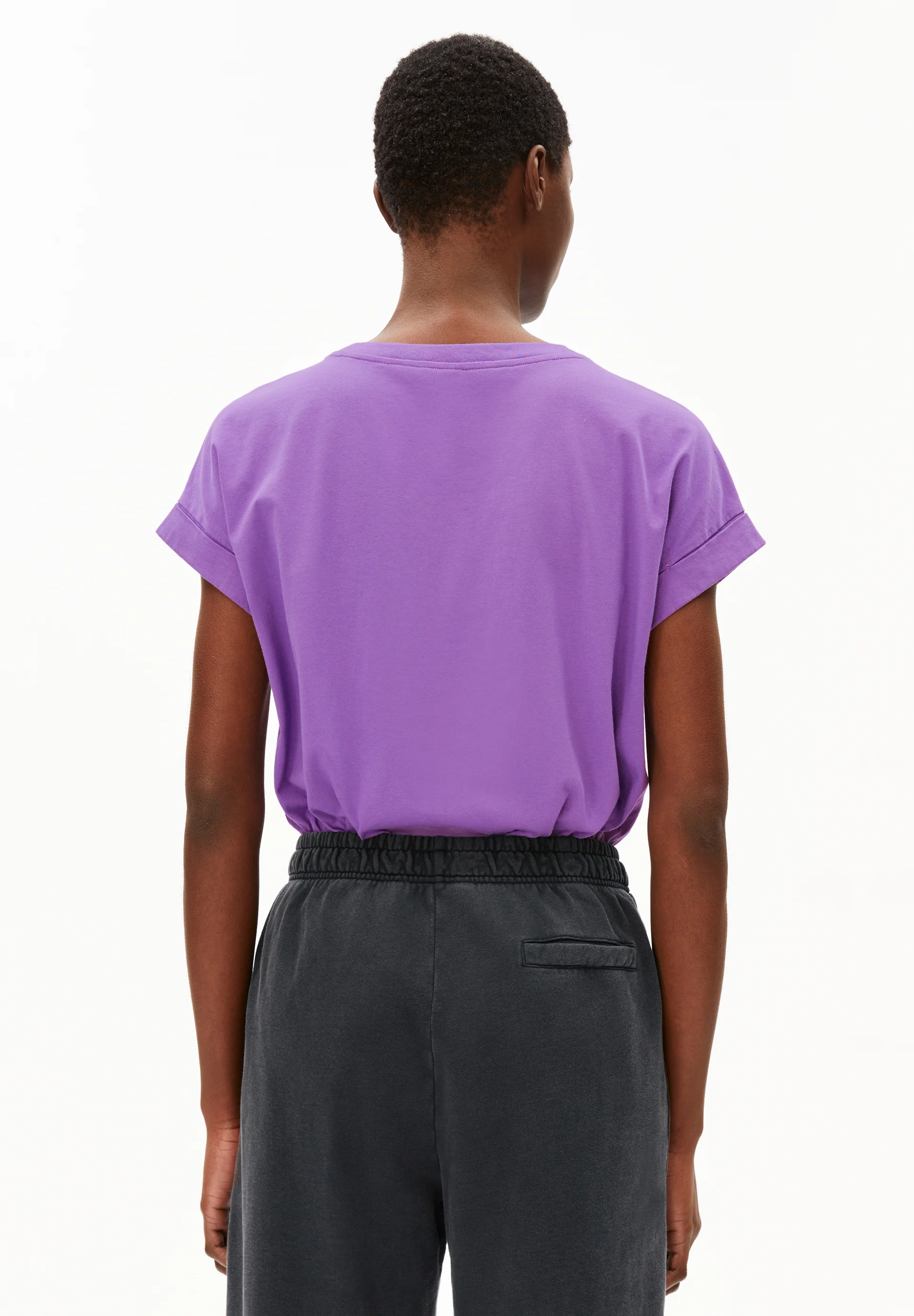 IDAARA T-shirts from organic cotton