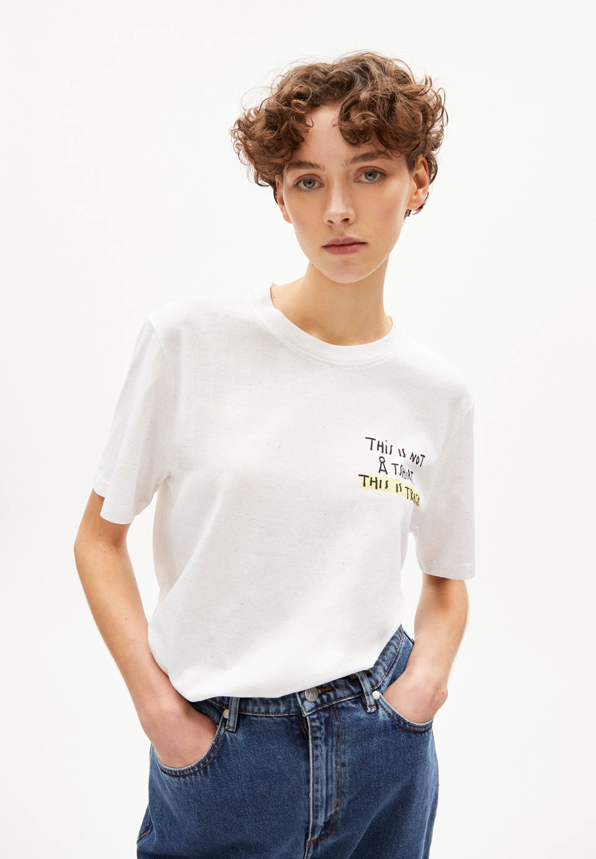 AADO CIRCULAR Circular Tee: Trash inside