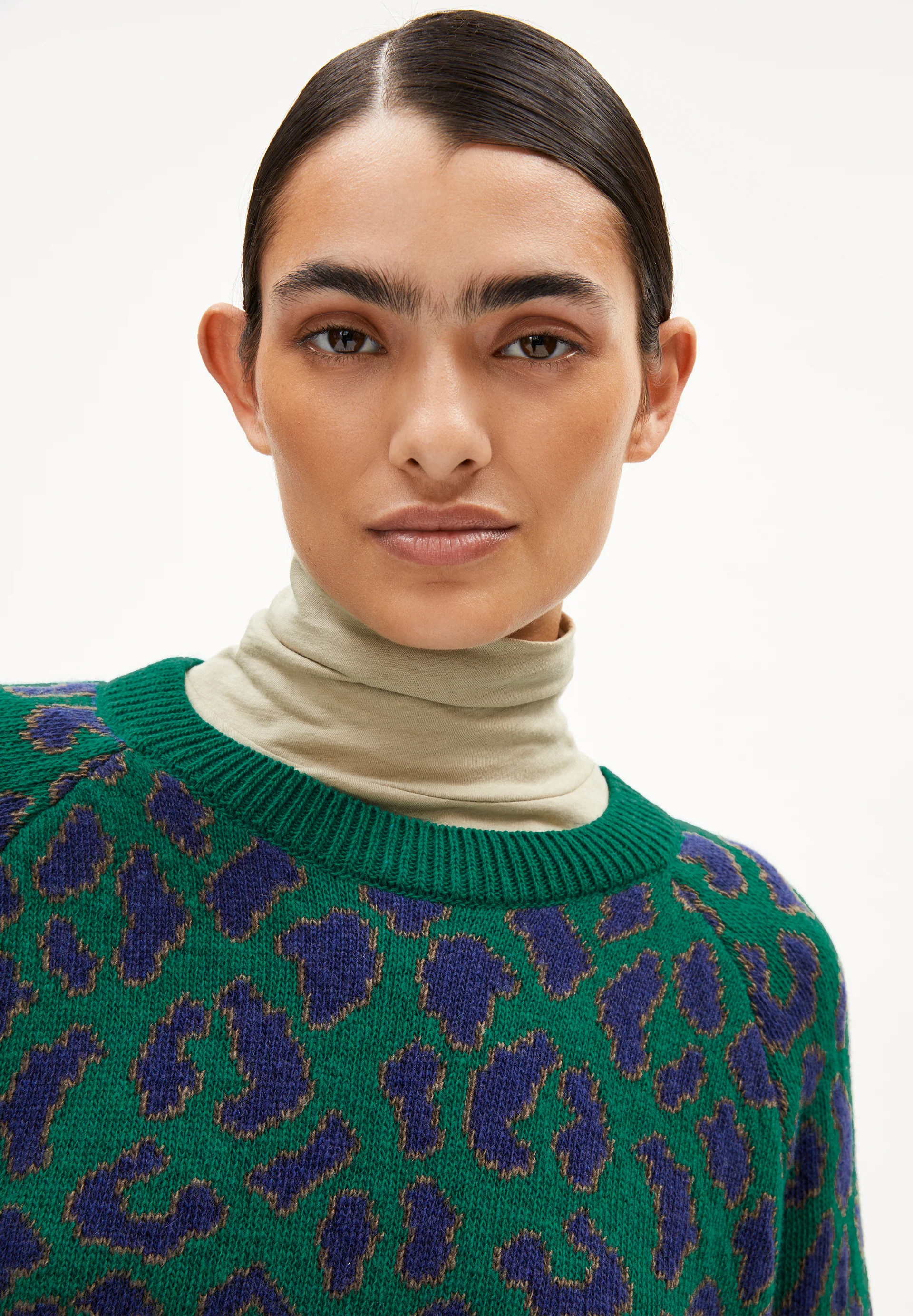 DILIRIAA LEOPAA Sweater made of recycled Organic Wool Mix