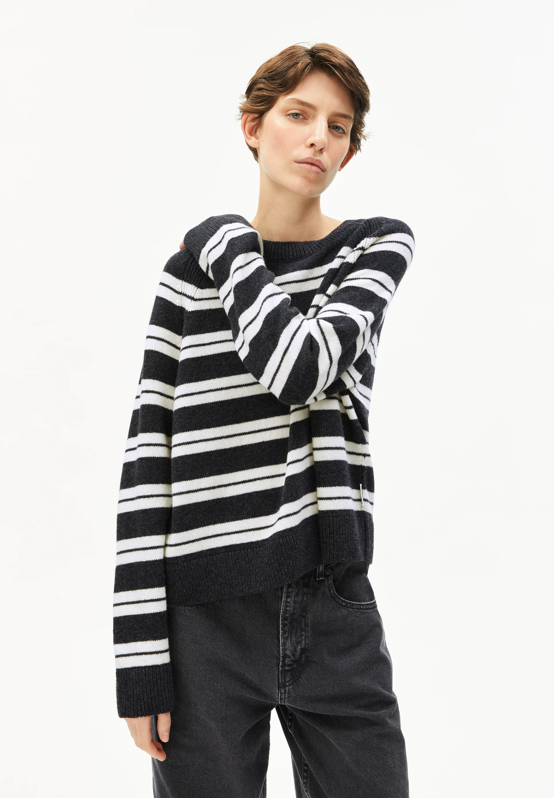 LILIRIAA FINE STRIPES Jumper made from an organic wool blend
