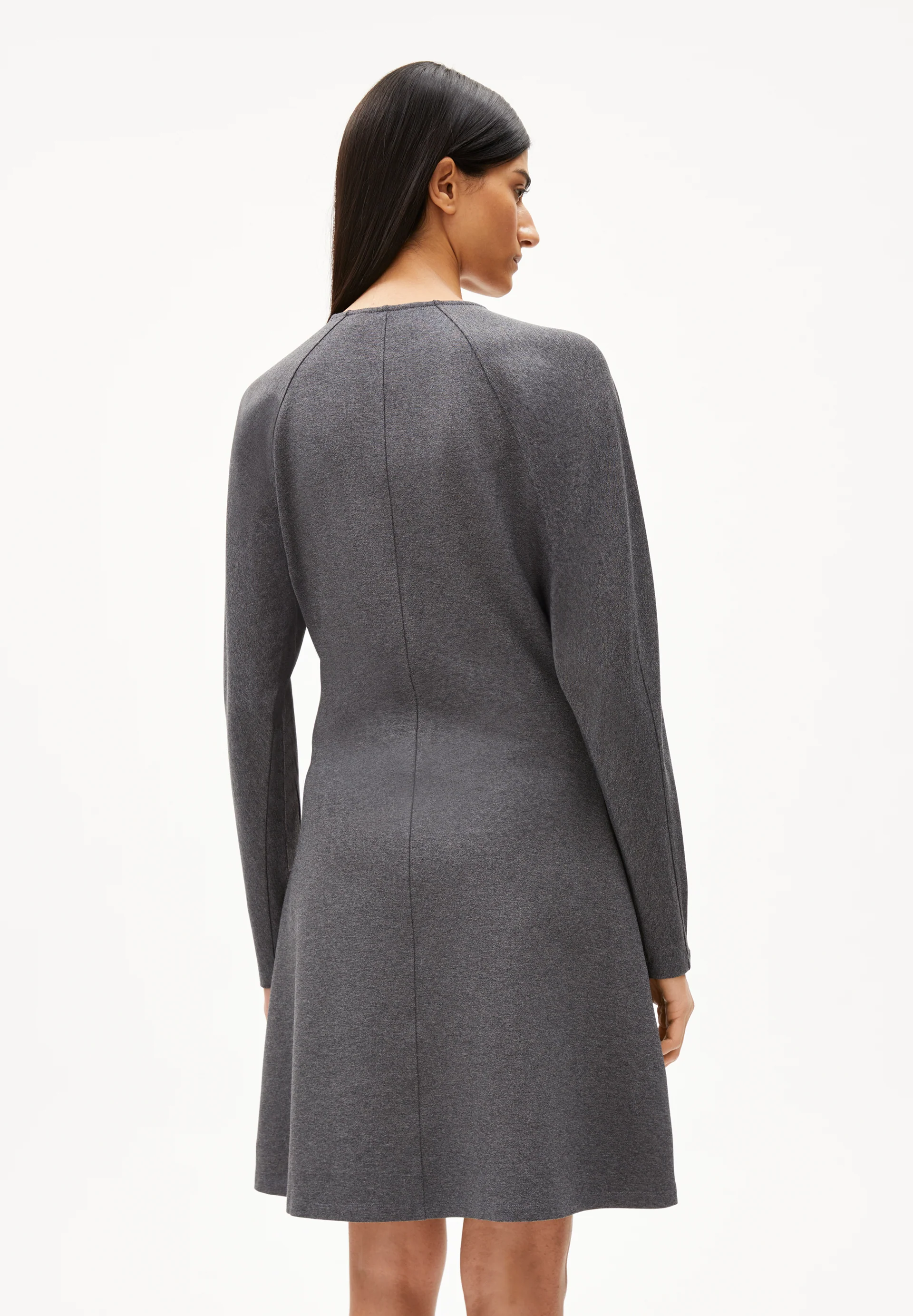 CALINAA Jersey dress made from a LENZING™ ECOVERO™ viscose blend