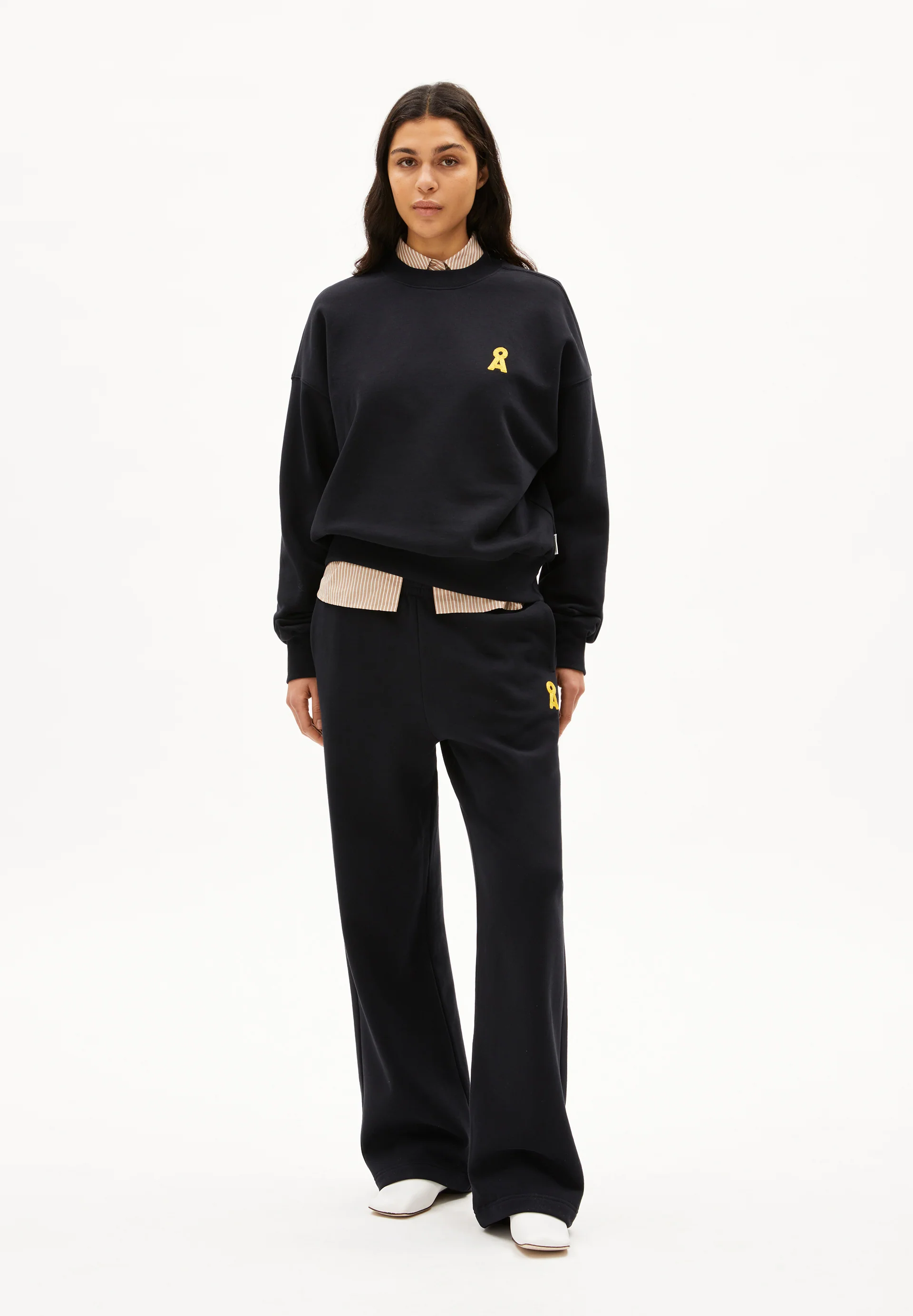 ICONIC Å IVAARA SWEATPANT Sweatpants from organic cotton