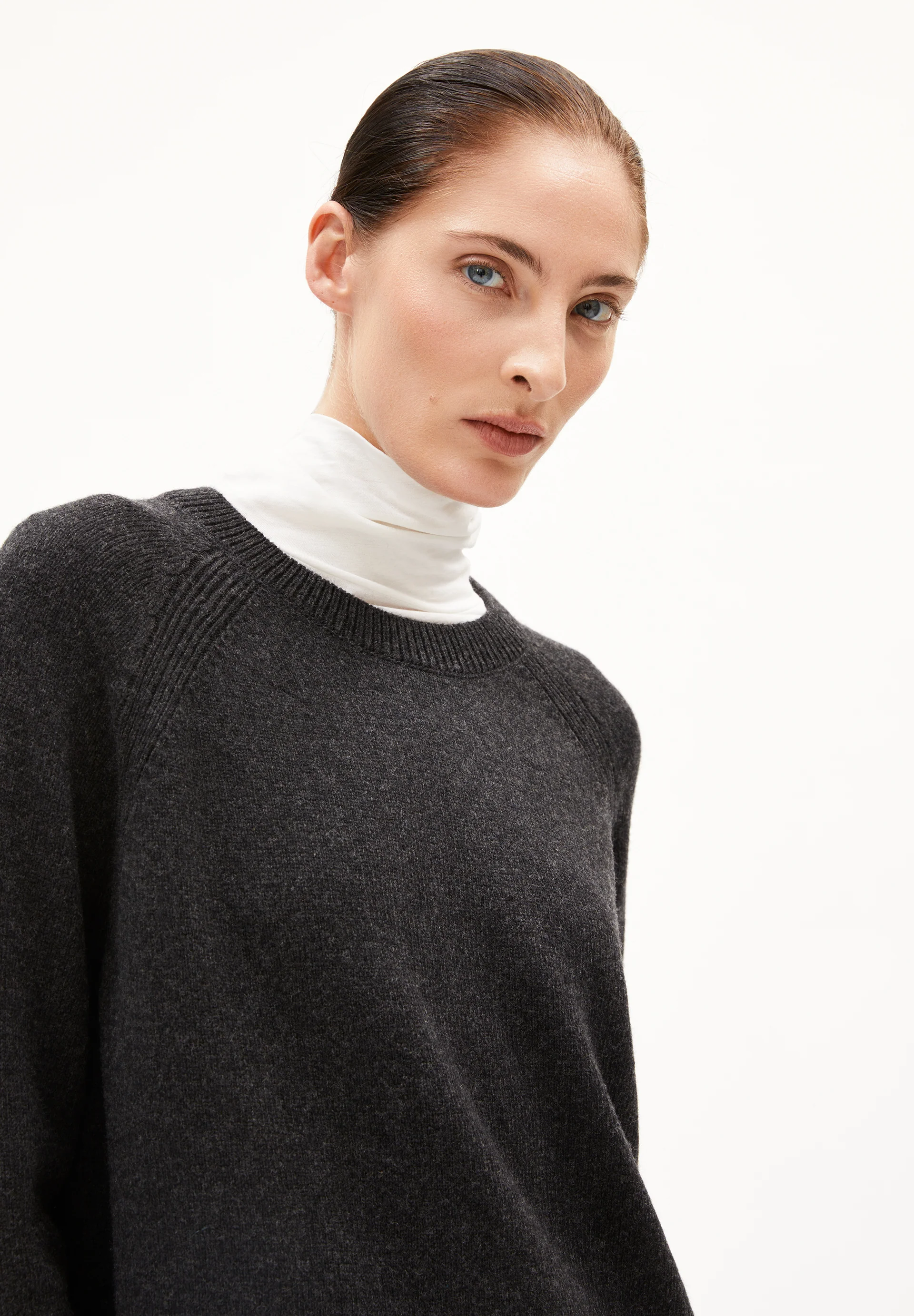 DILIRIAA REGLANA Sweater made of recycled Organic Wool Mix