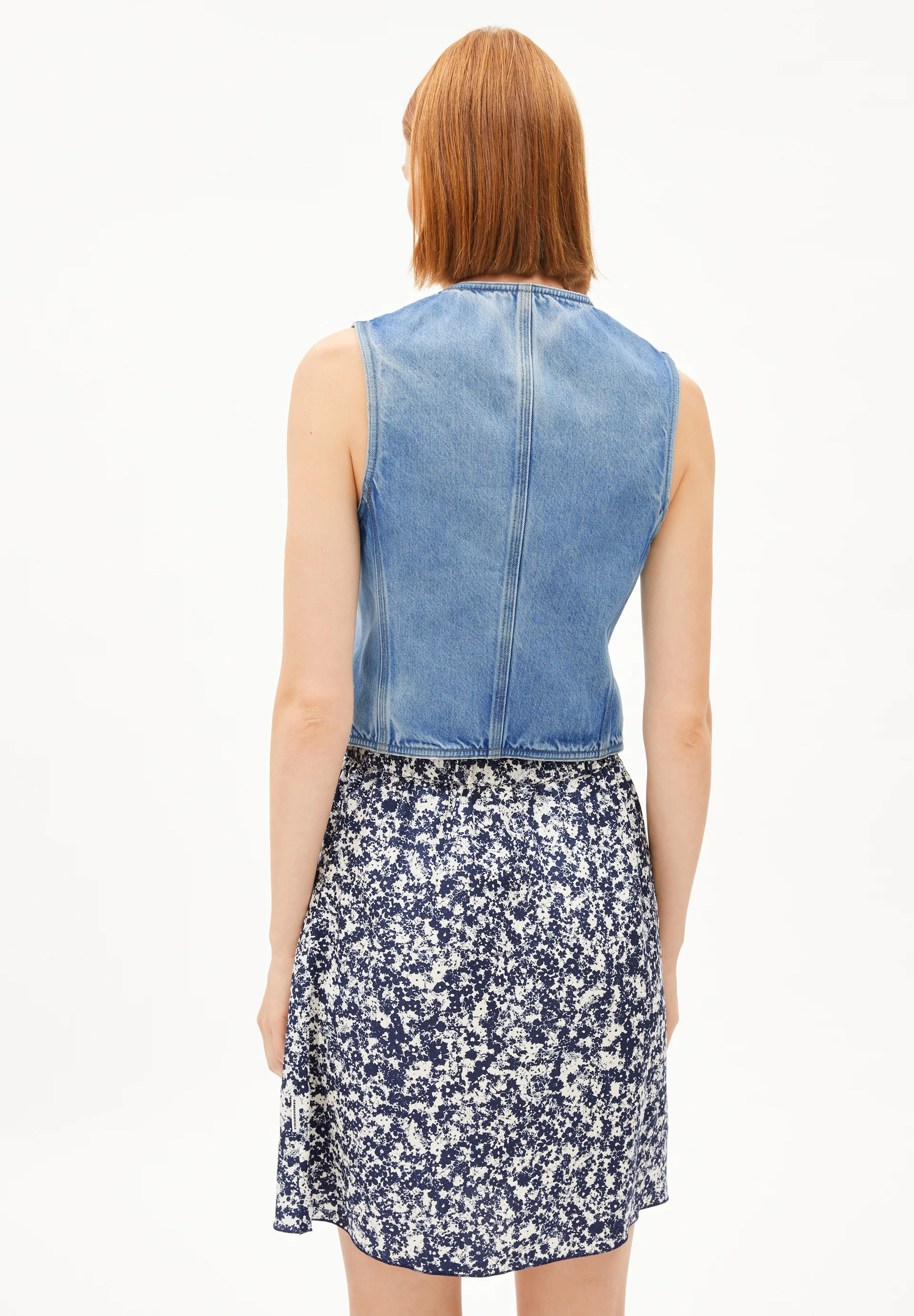 SINERIAA Vest made of hemp mix