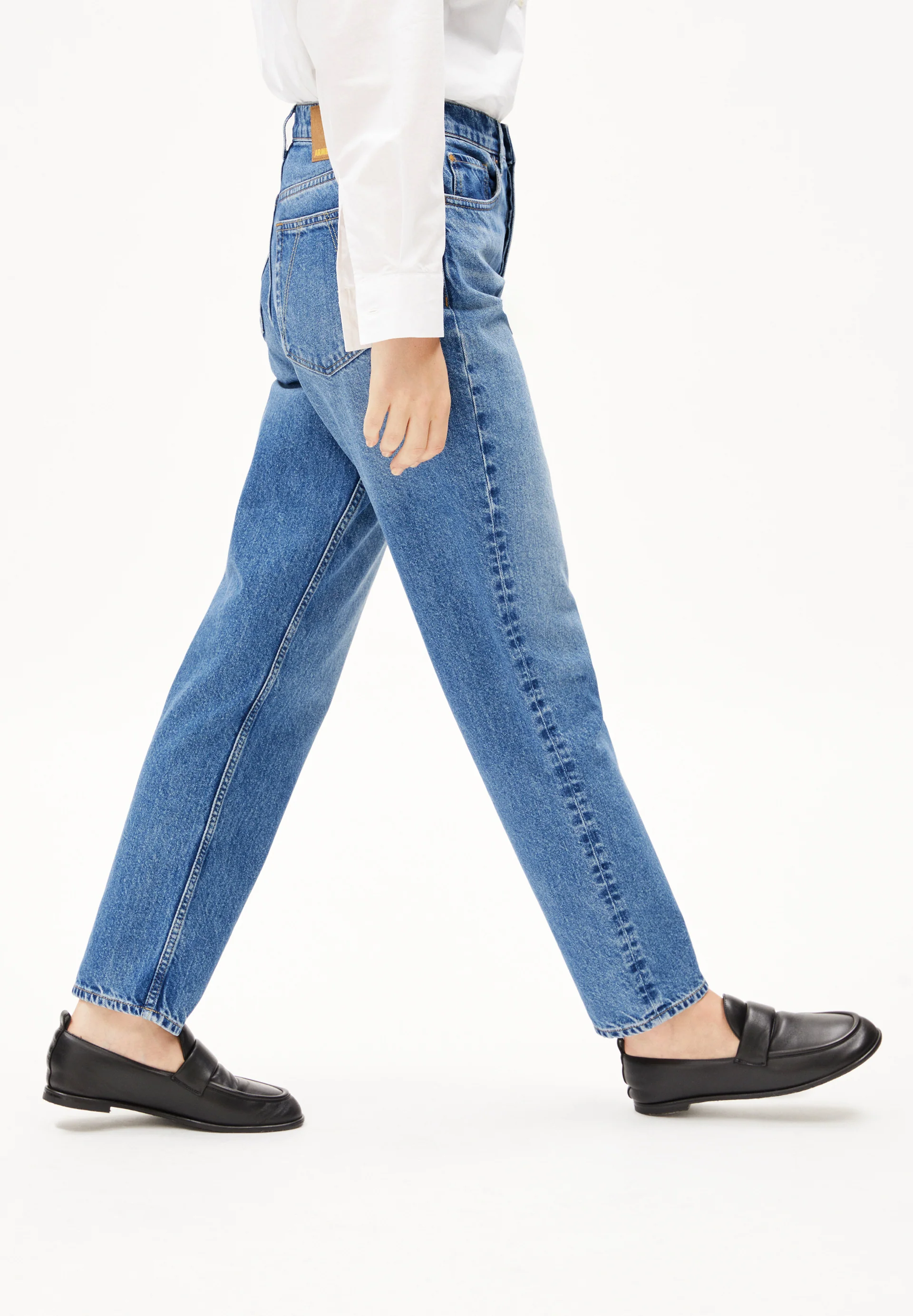 AAIKALA Straight Jeans High Waist recycled Cotton