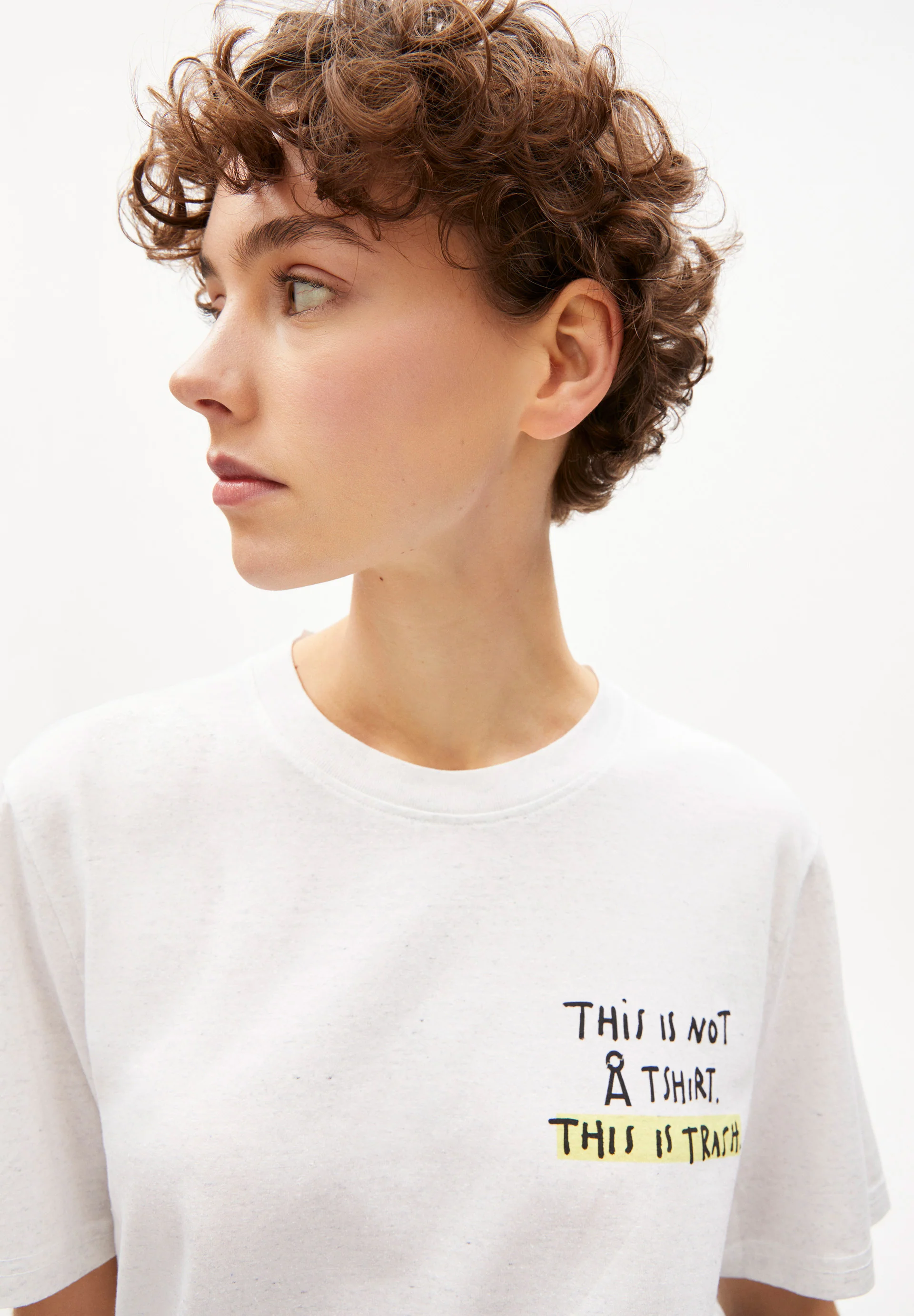 AADO CIRCULAR Circular Tee: Trash inside