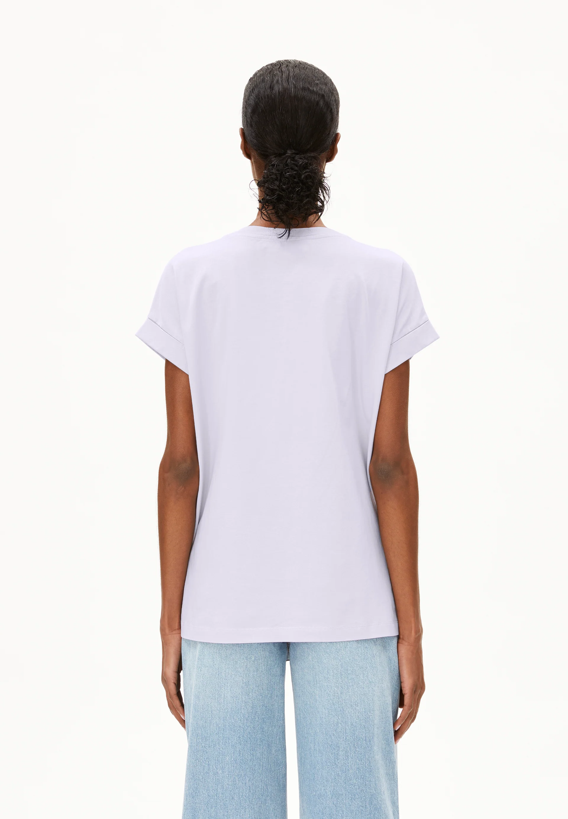 IDAARA T-shirts from organic cotton