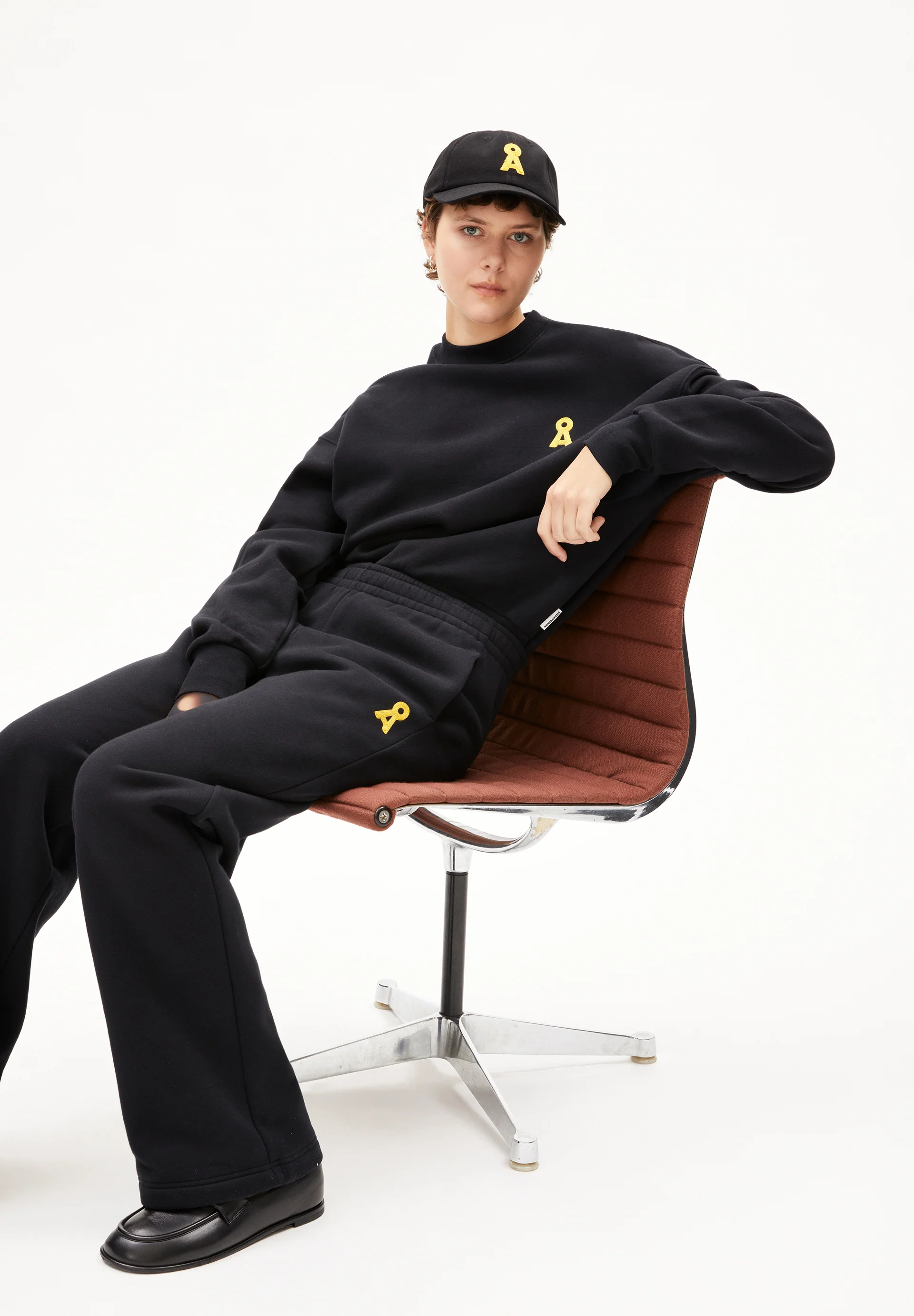 ICONIC Å ALIZAA Sweatshirt from organic cotton