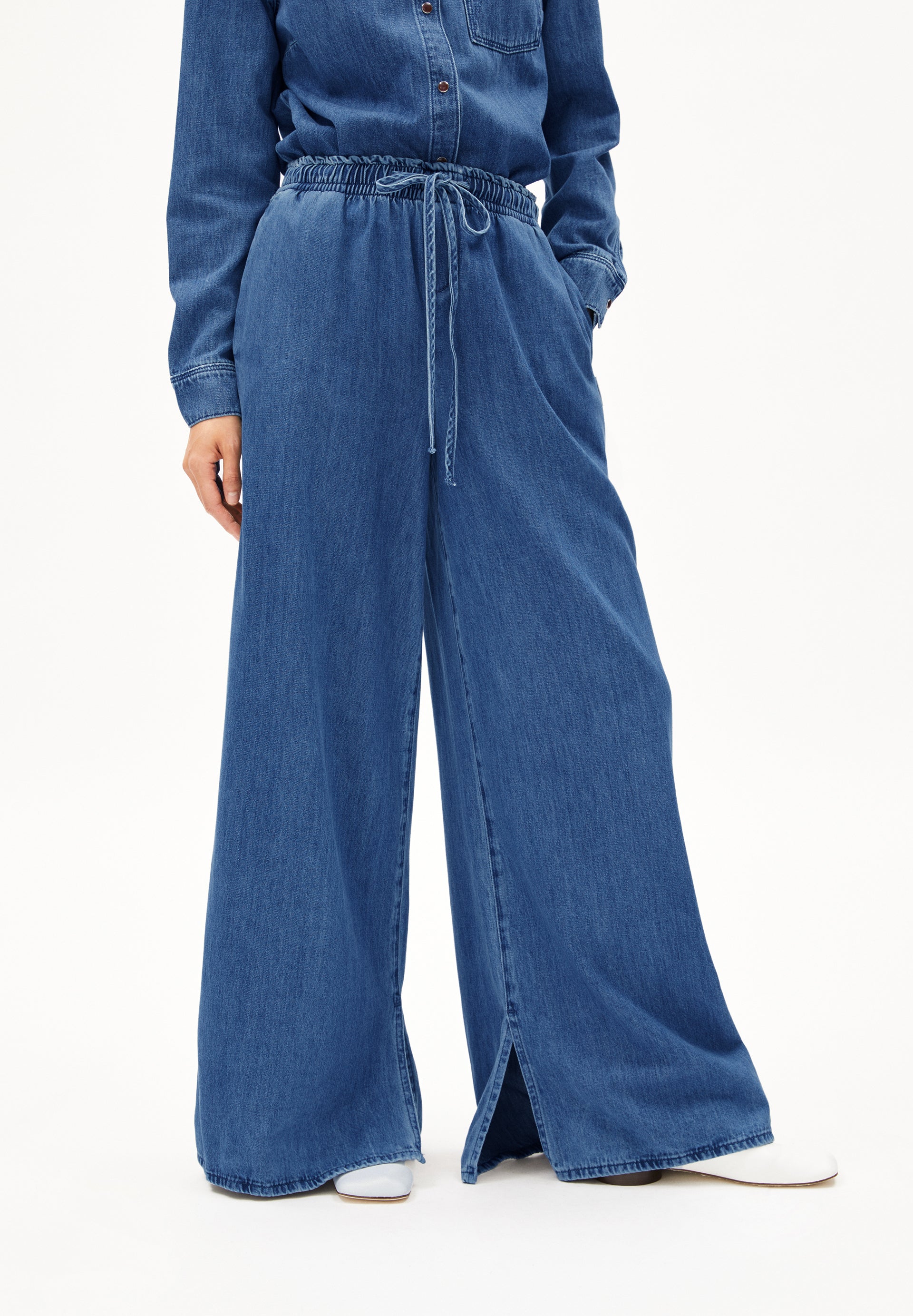 KELAANI Denim Pants made of Organic Cotton