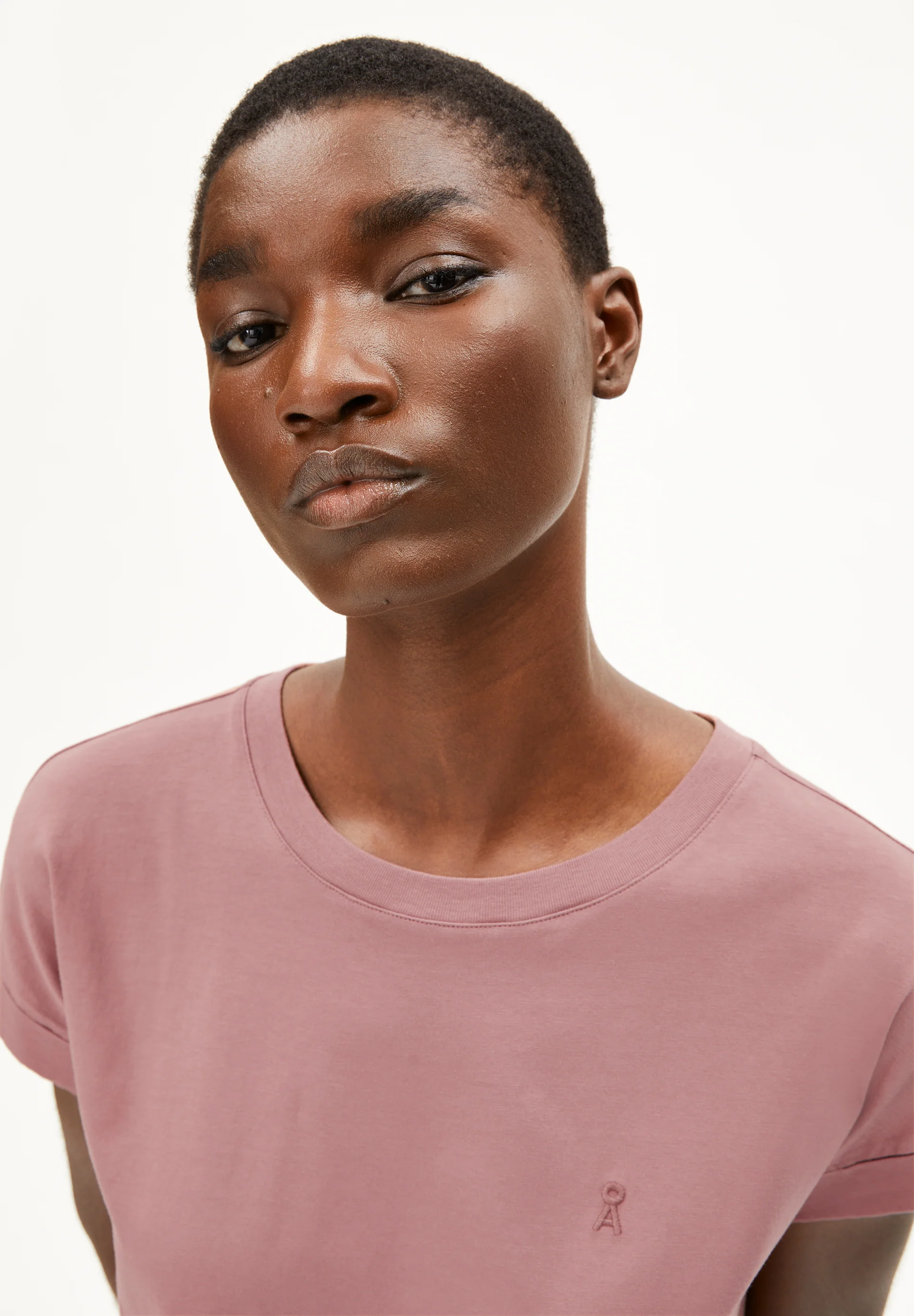 IDAARA T-shirts from organic cotton