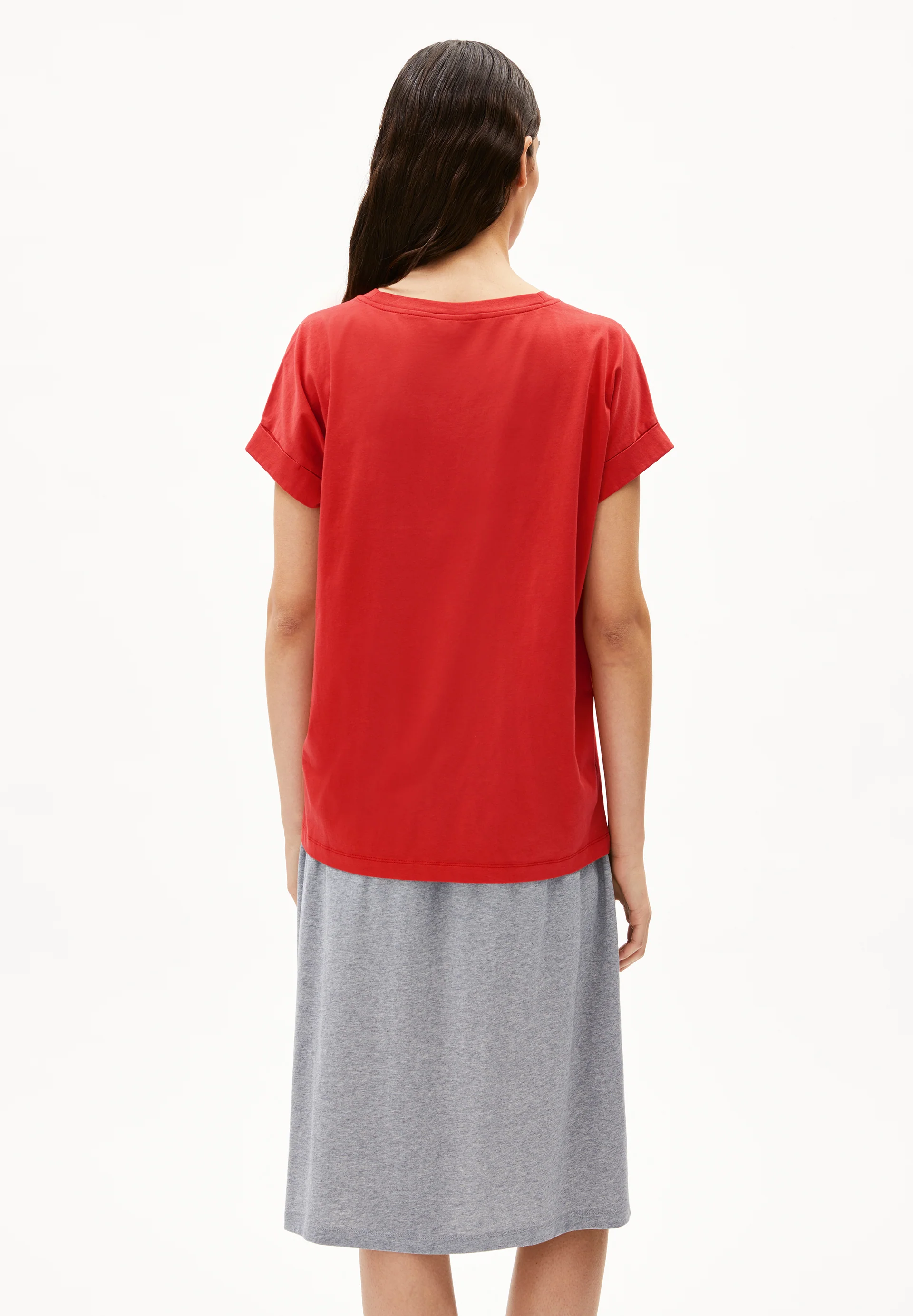 IDAARA T-shirts from organic cotton