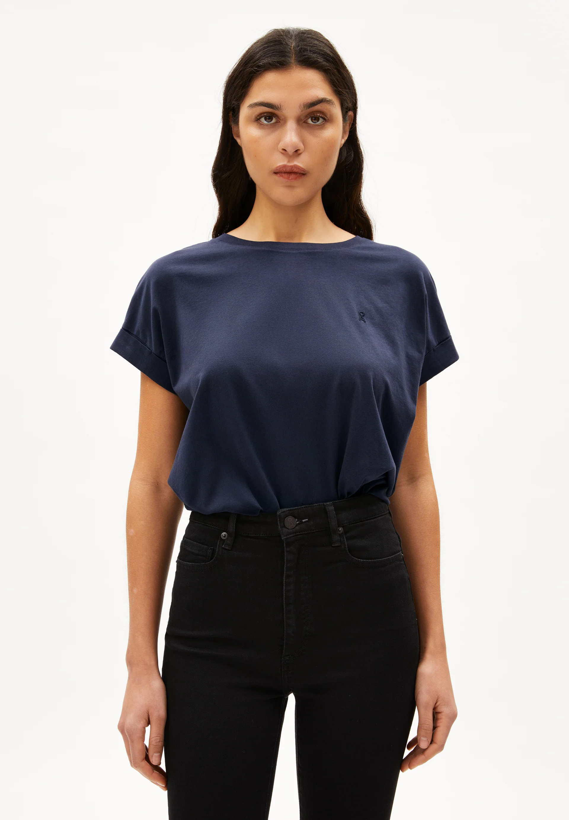 IDAARA T-shirts from organic cotton