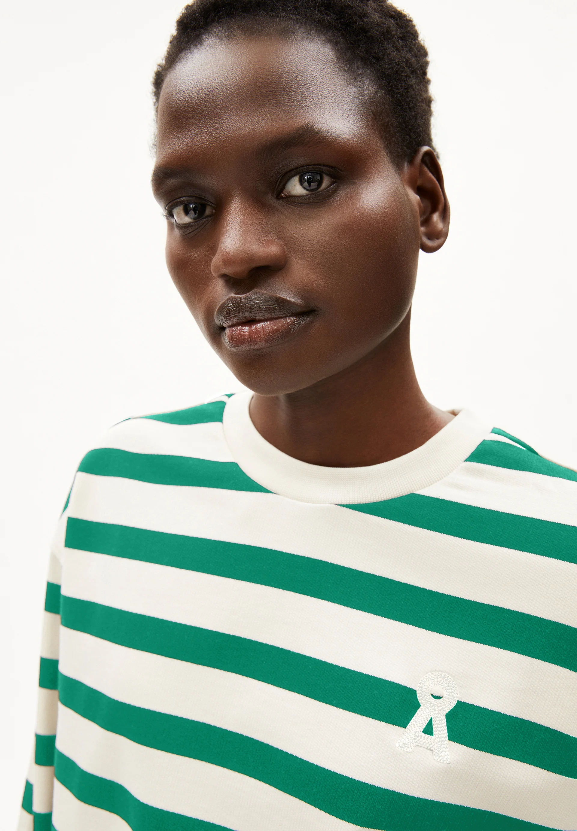 ICONIC Å FRANKAA BOLD Sweatshirt from organic cotton