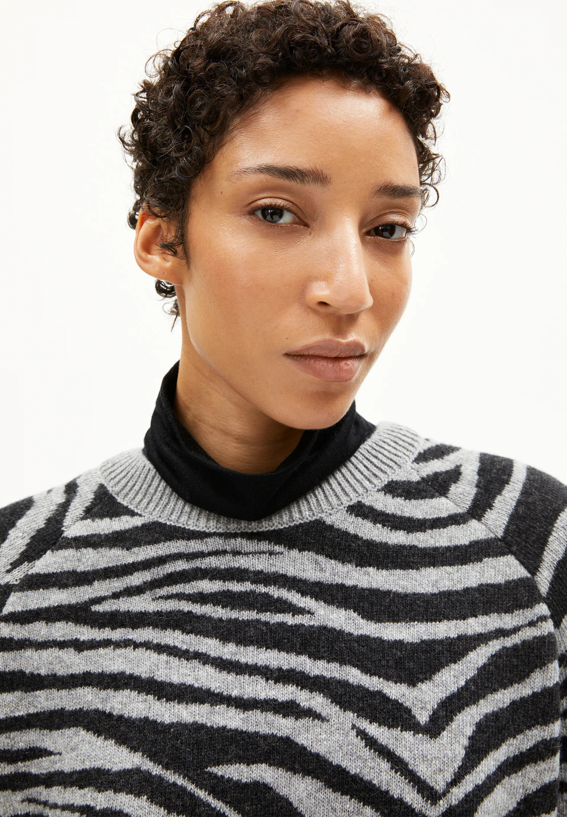 LILIRIAA ZEBRARAA Jumper made from an organic wool blend
