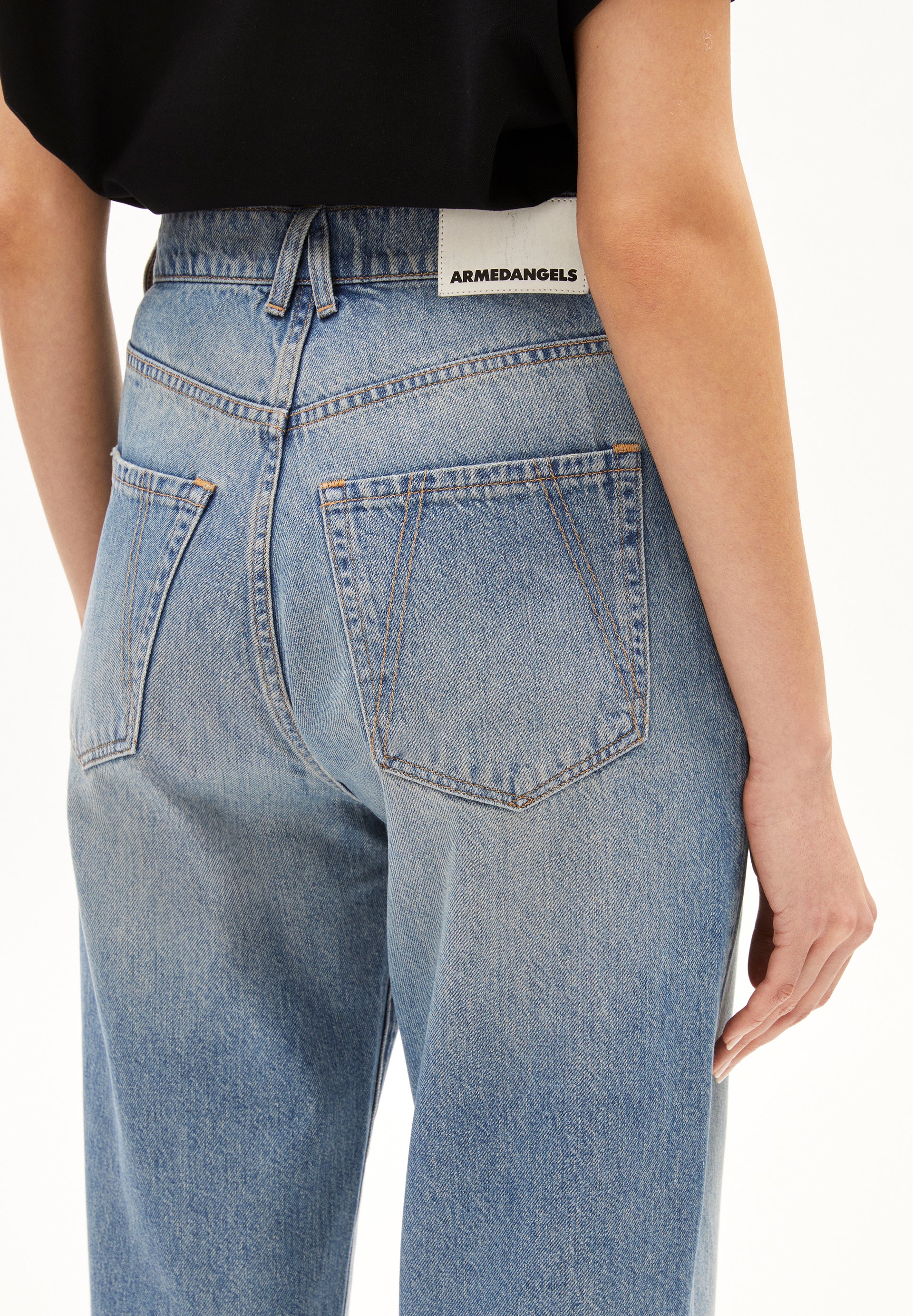 AAIKALA DETAIL Straight Jeans High Waist Organic Cotton Mix