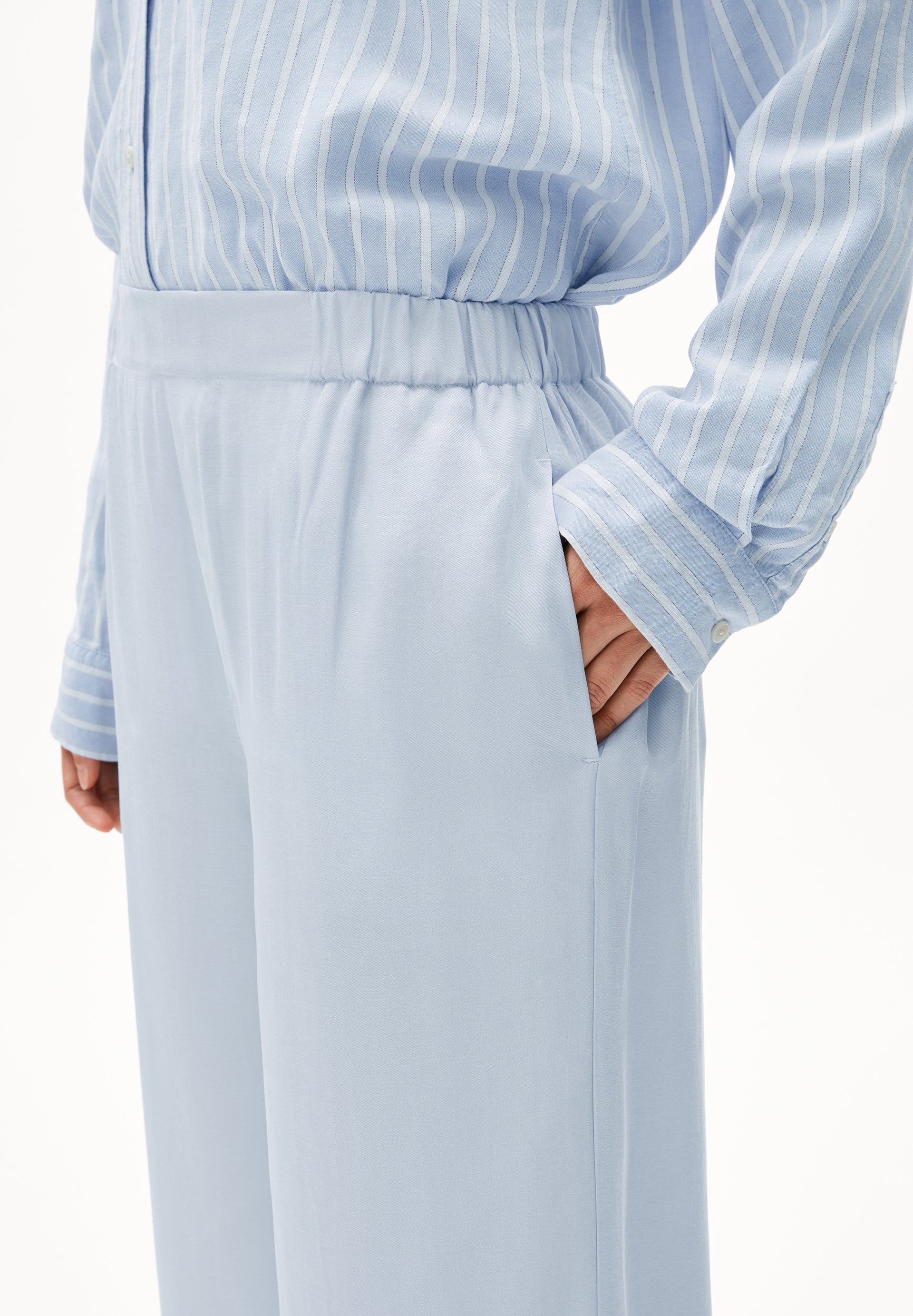 JONVAALIE Woven Pants made of TENCEL™ LUXE Lyocell Mix