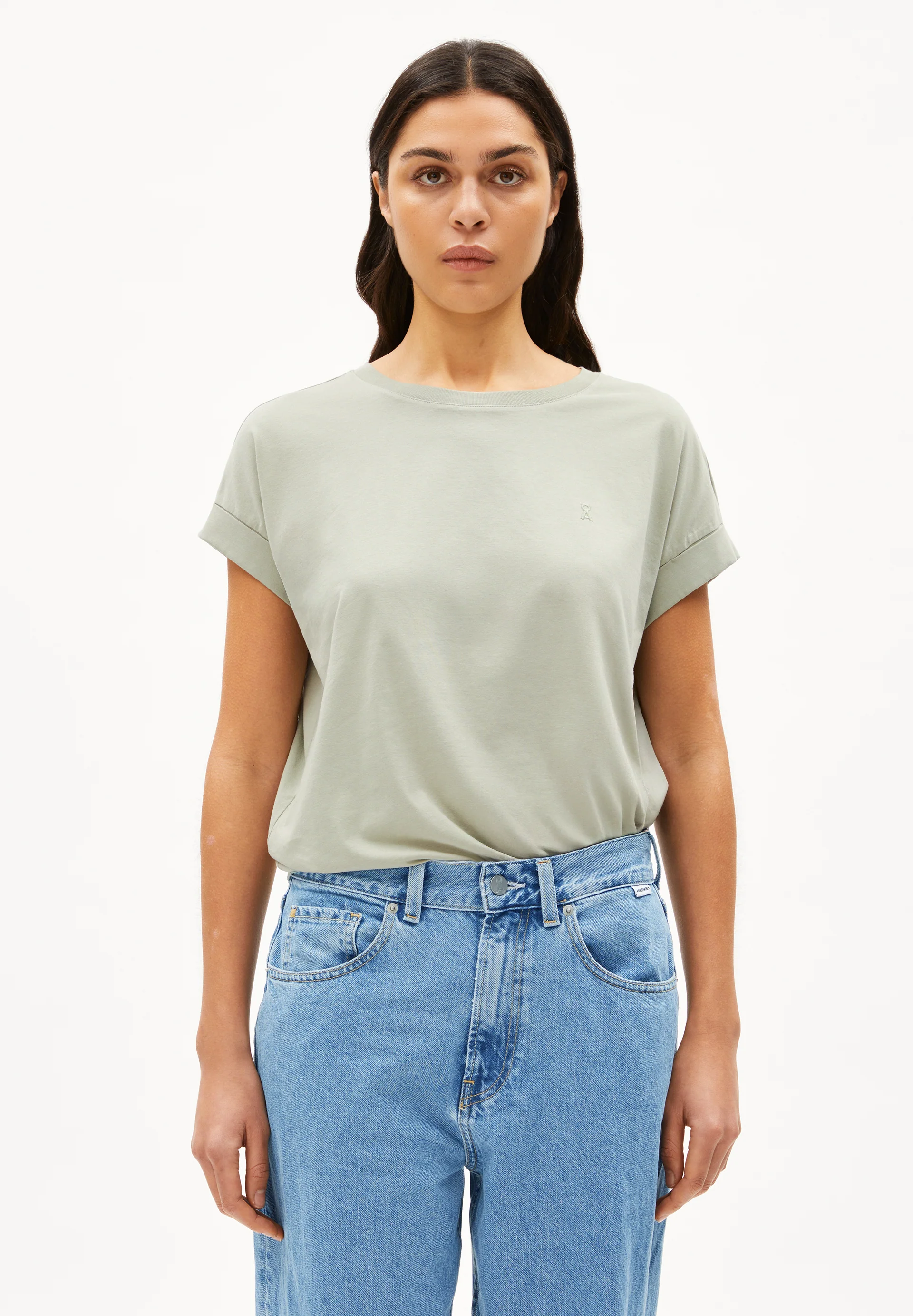 IDAARA T-shirts from organic cotton