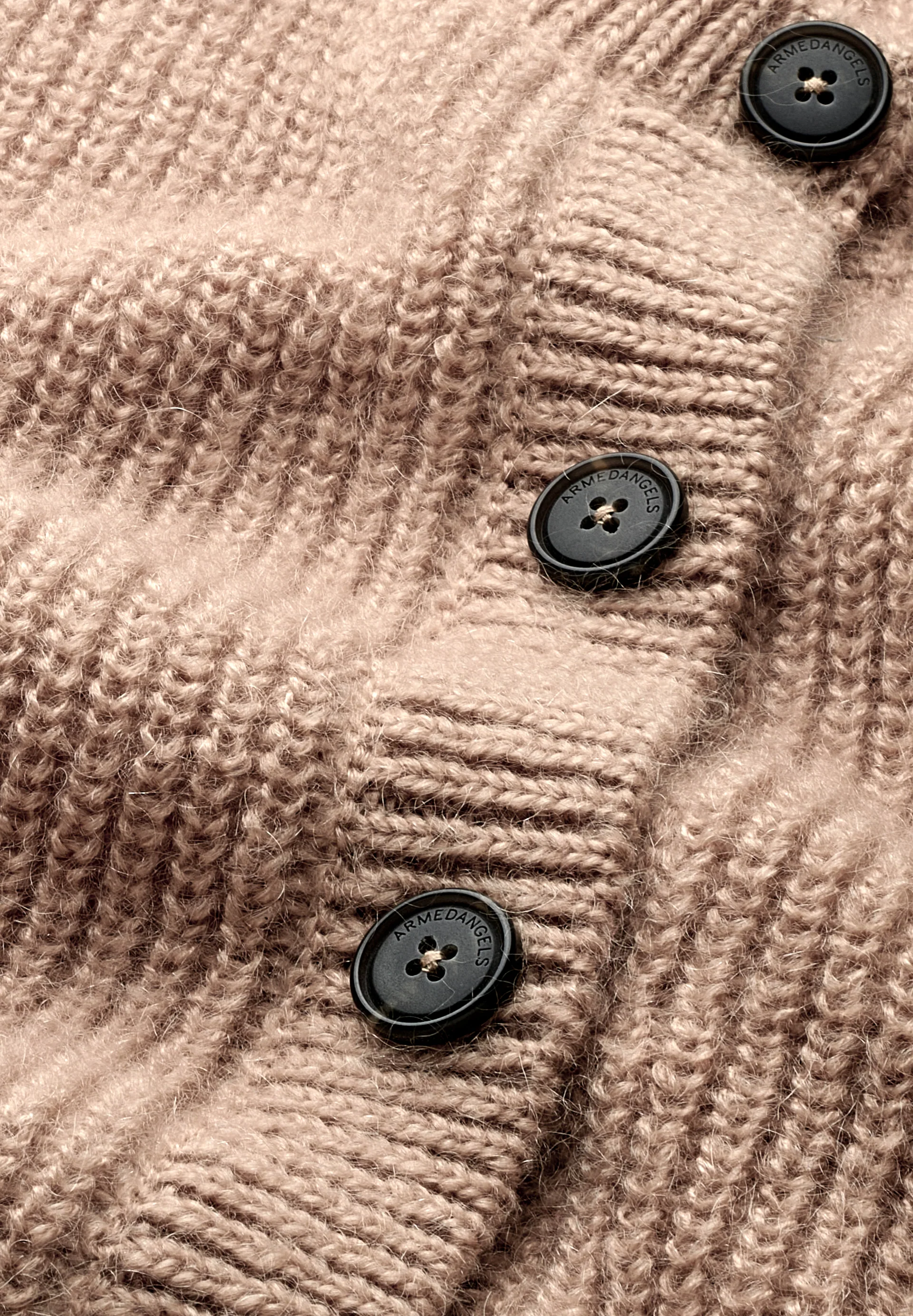 HELGEAA PREMIUM Knit top made from a mohair blend