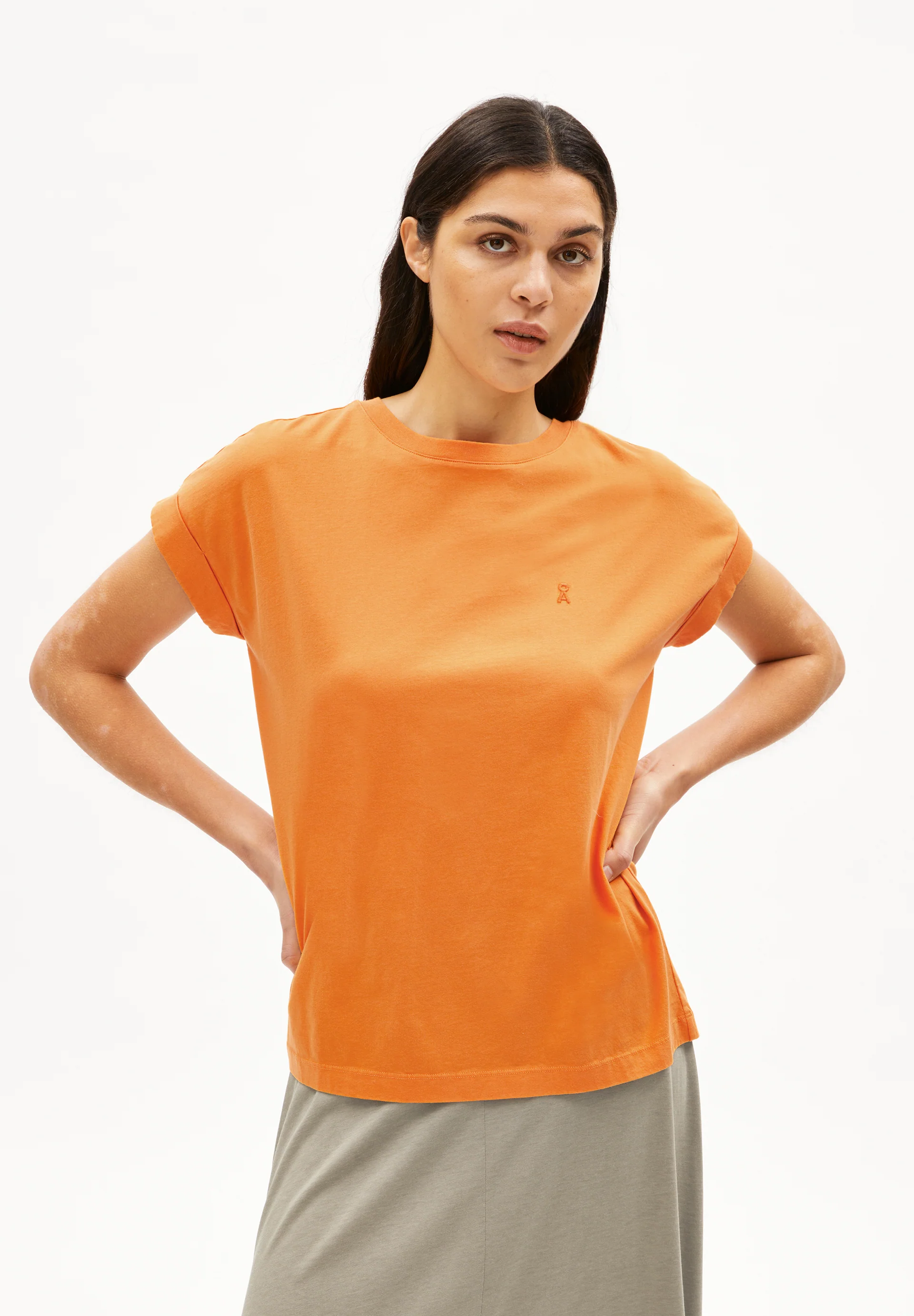 IDAARA T-shirts from organic cotton