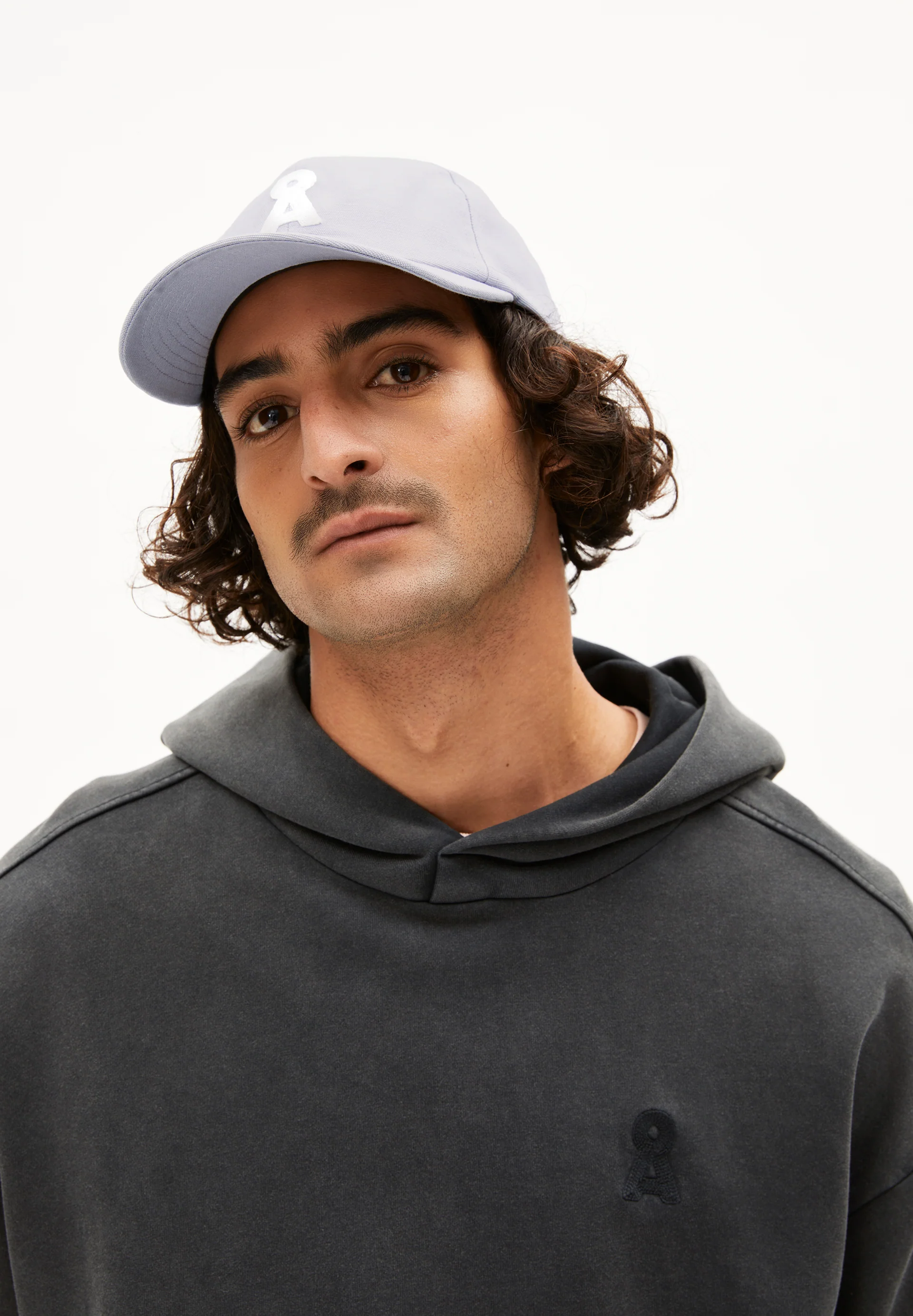 ICONIC Å YENAAS Cap made of organic cotton