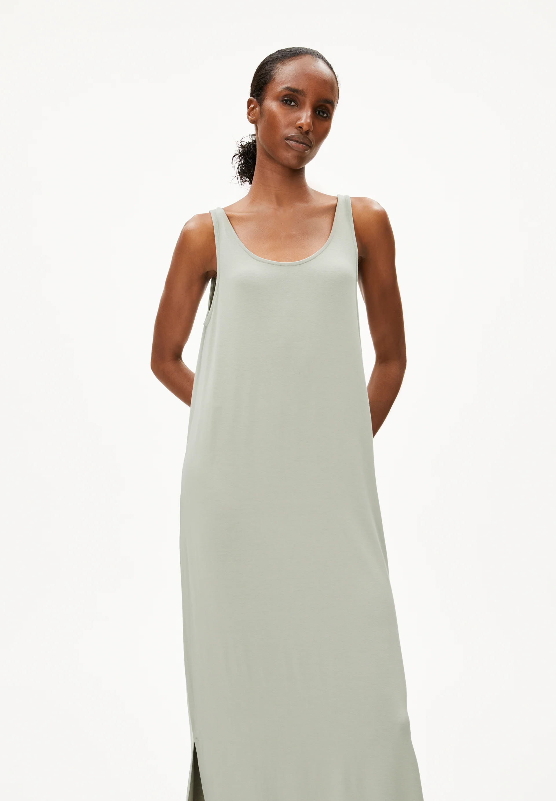 MAELIAA SOLID Jersey Dress made of LENZING™ ECOVERO™ Viscose Mix