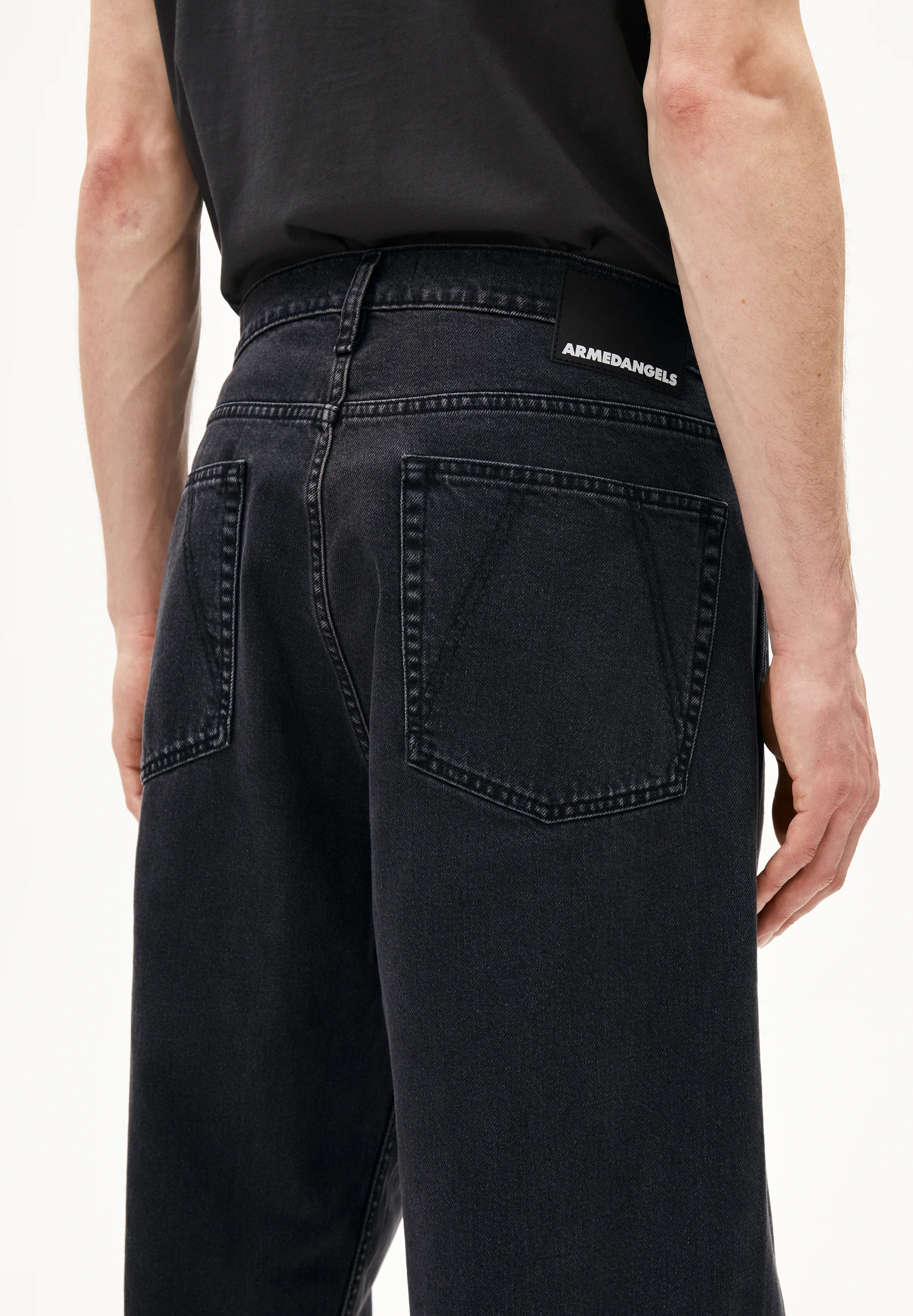 JAAMEO Wide leg mid waist made from recycled cotton