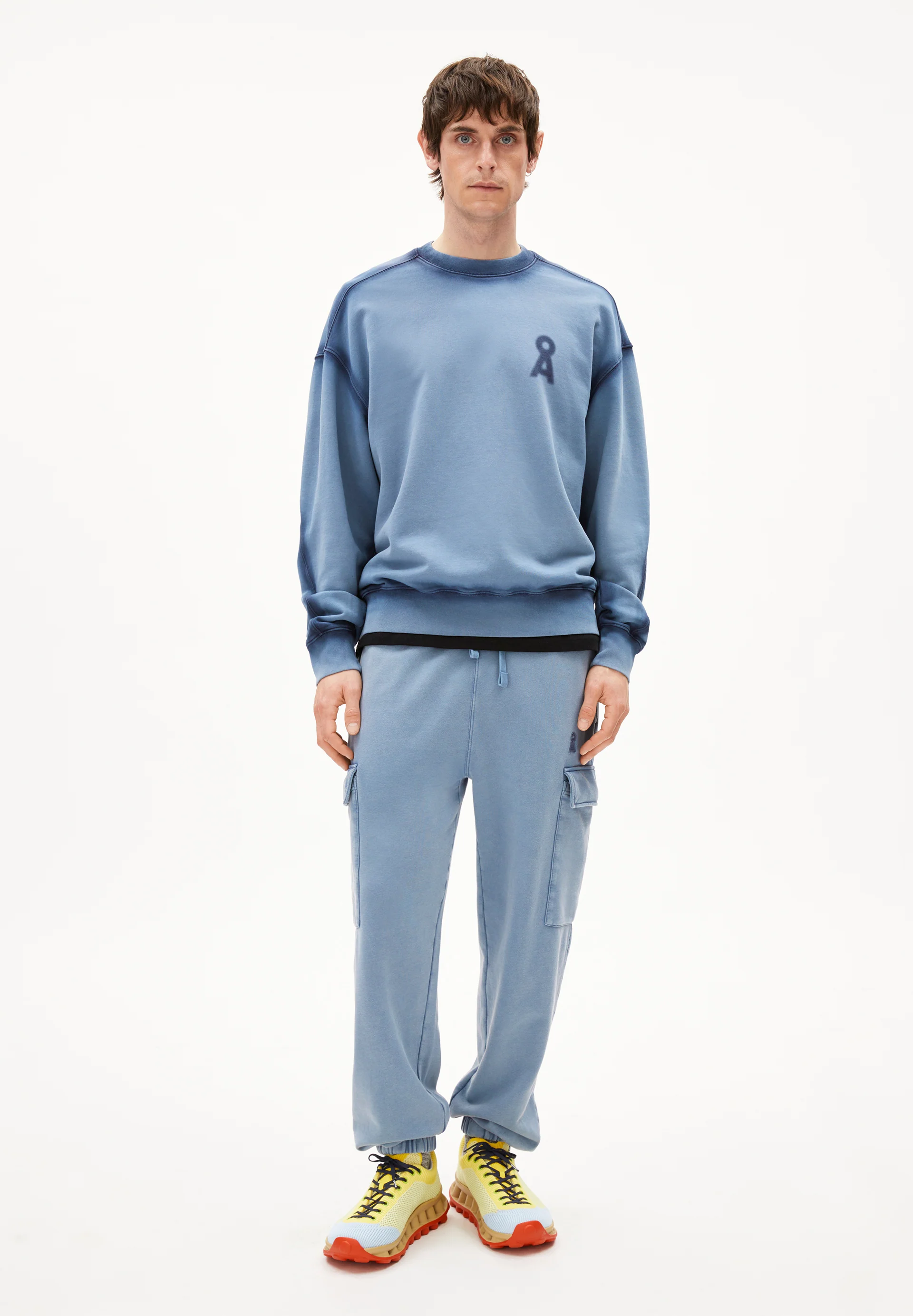 ICONIC Å BAASTI CARGO Sweat pants made from organic cotton