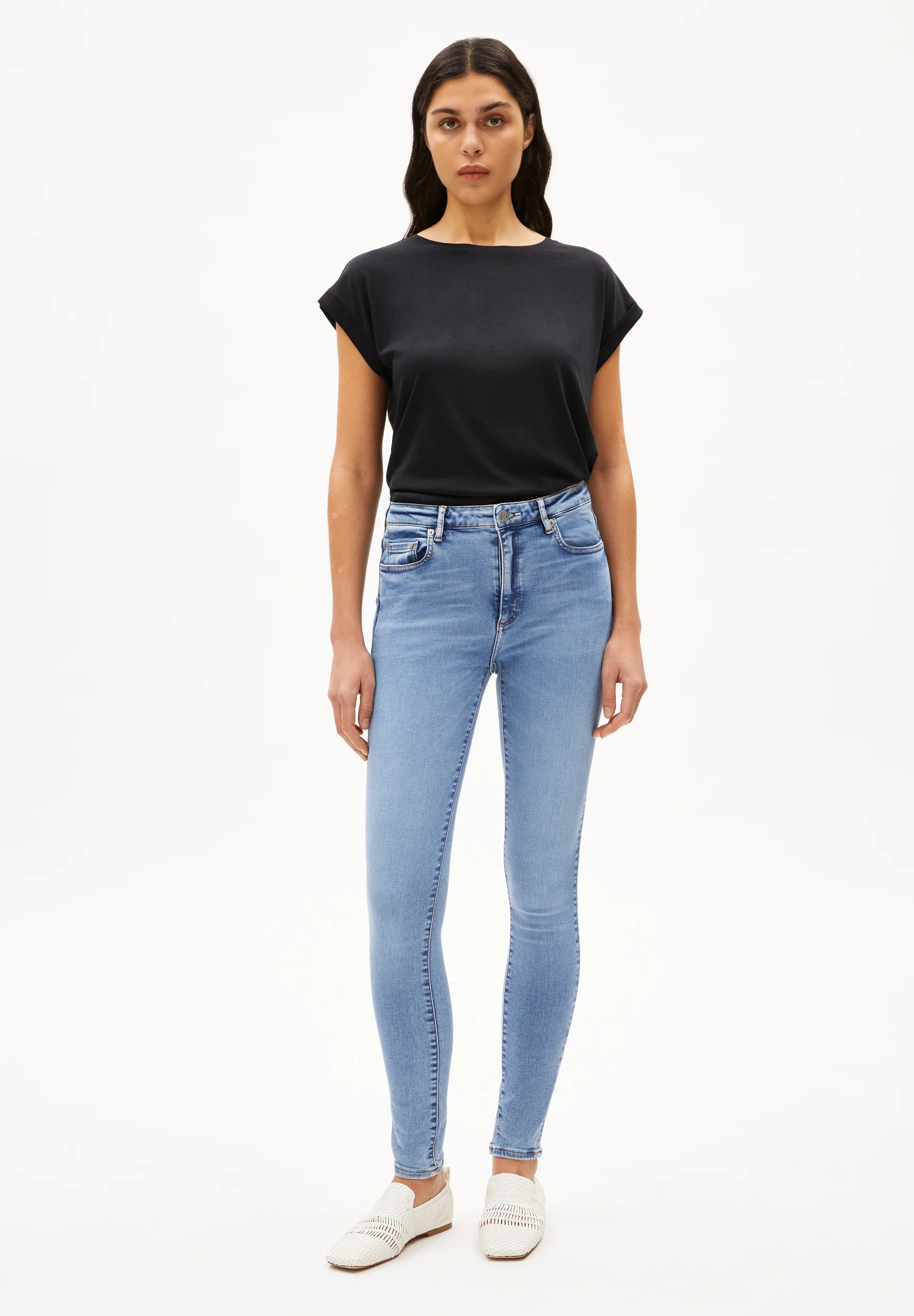 JILAANA T-shirt made of TENCEL™ Lyocell Mix.