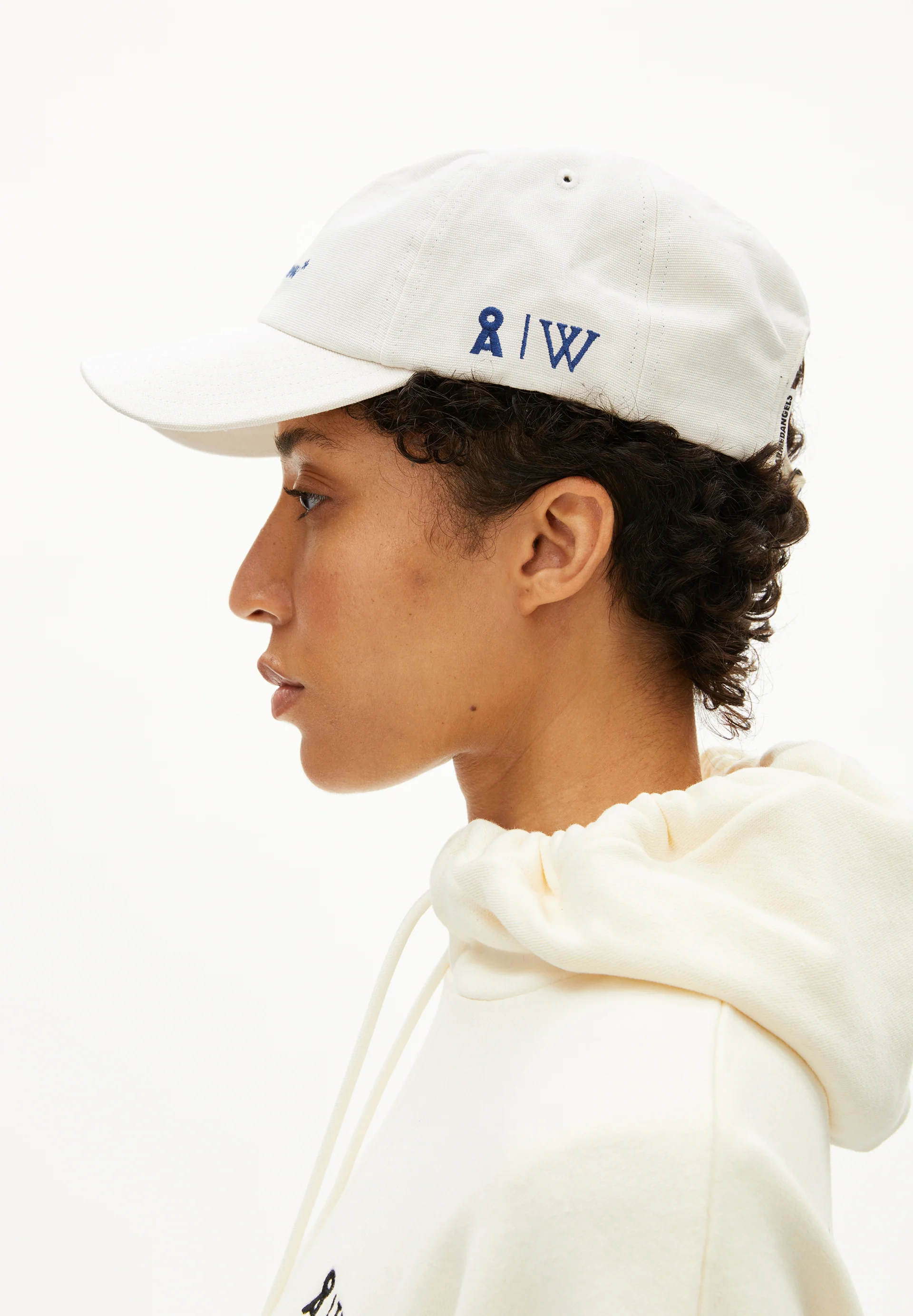 YENAAS WIKIPEDIA Cap made of organic cotton