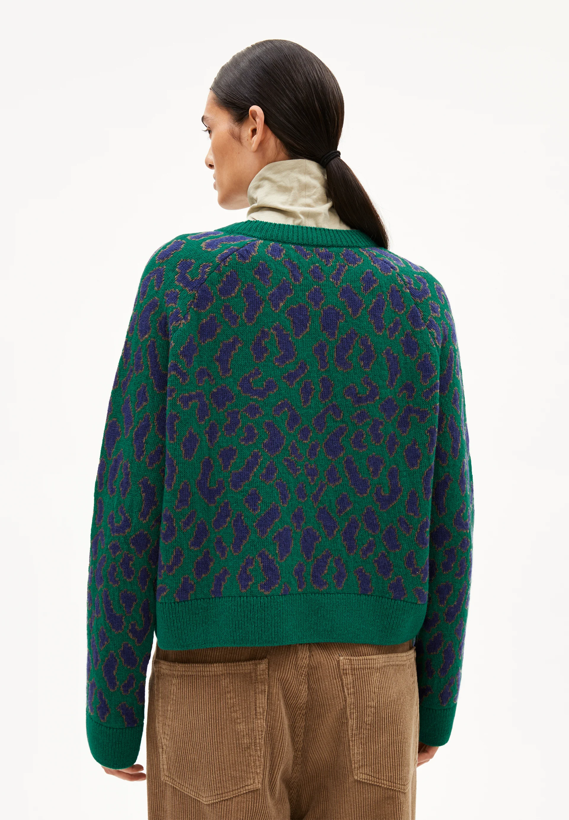 DILIRIAA LEOPAA Sweater made of recycled Organic Wool Mix
