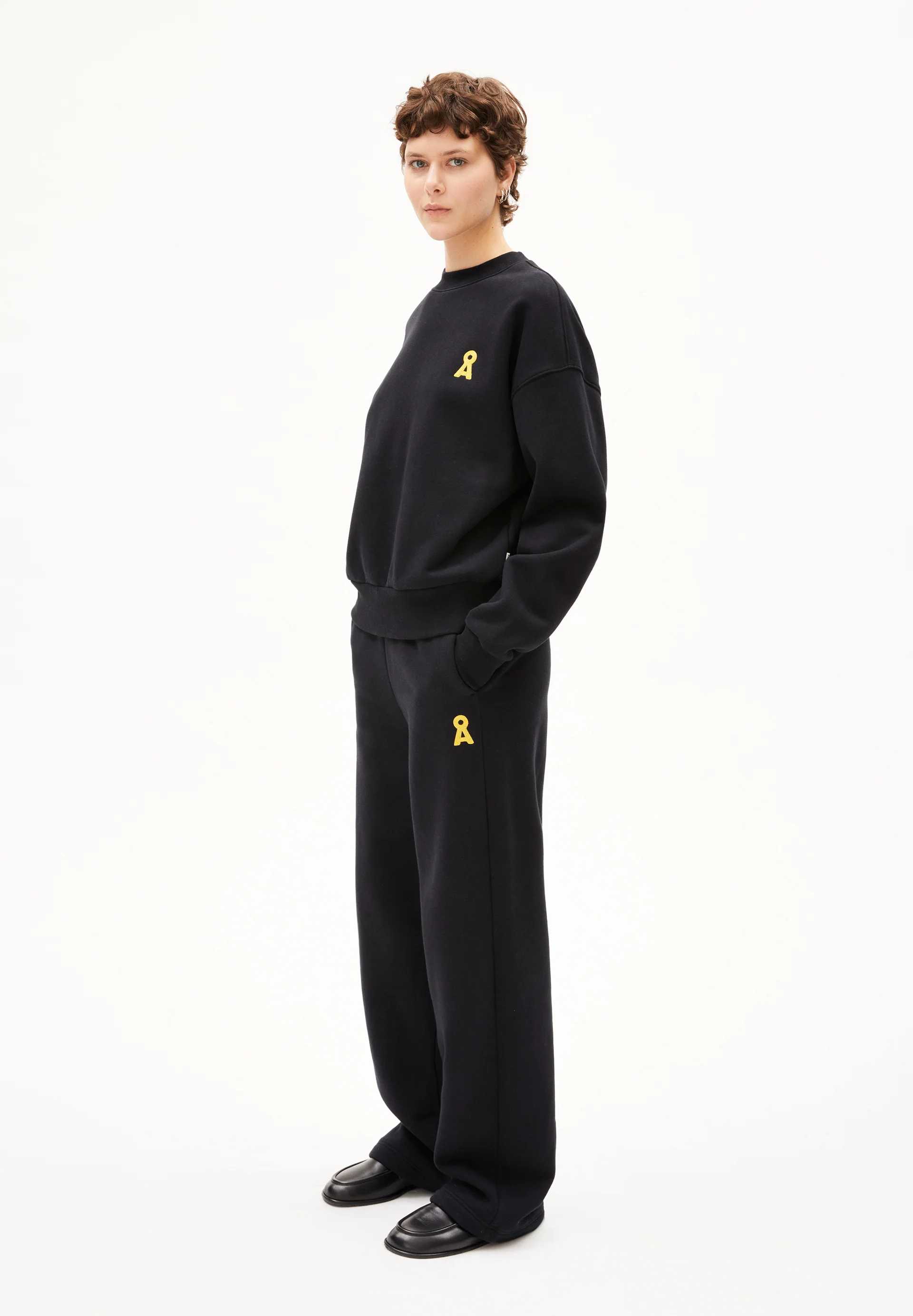 ICONIC Å ALIZAA Sweatshirt from organic cotton