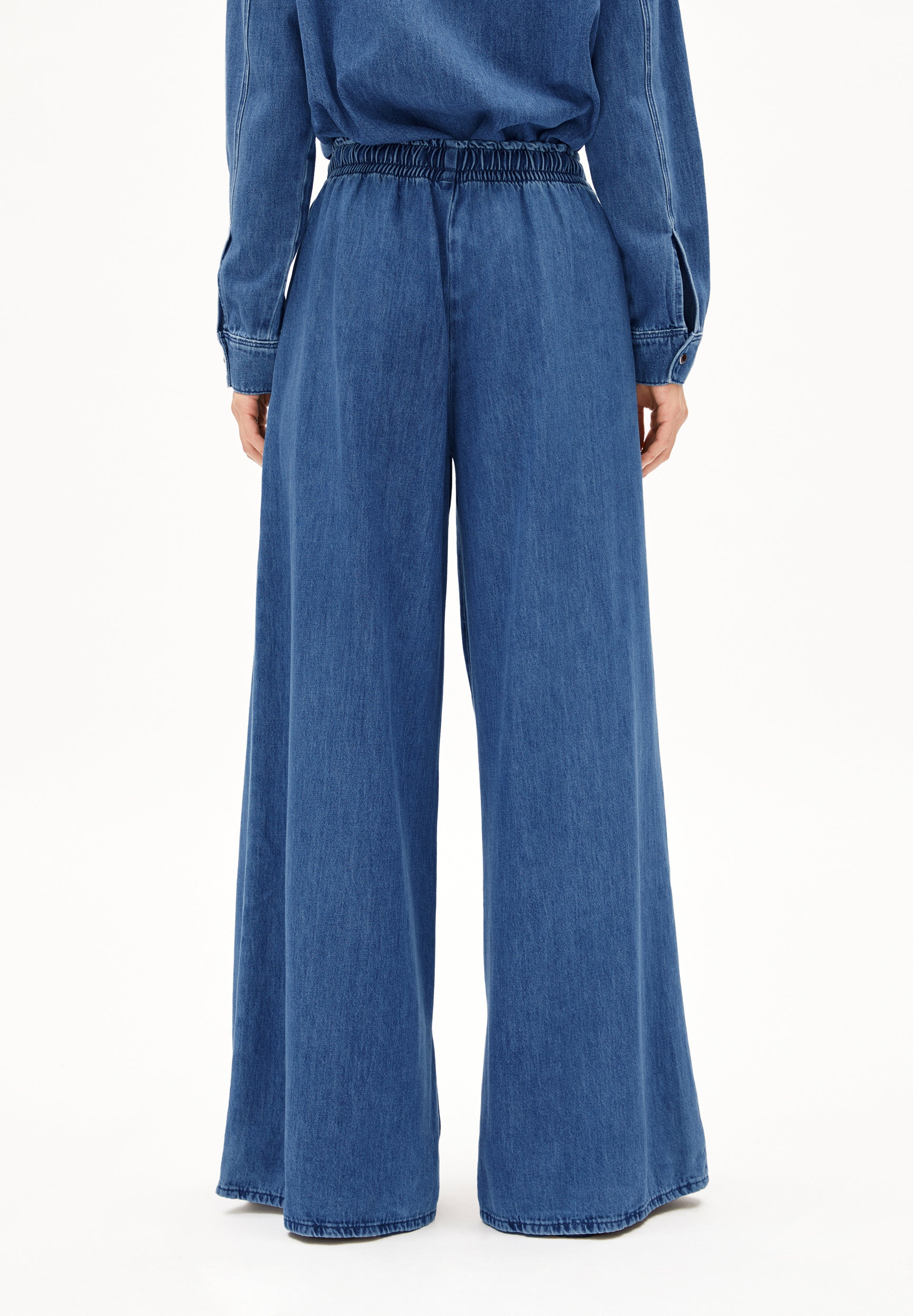 KELAANI Denim Pants made of Organic Cotton