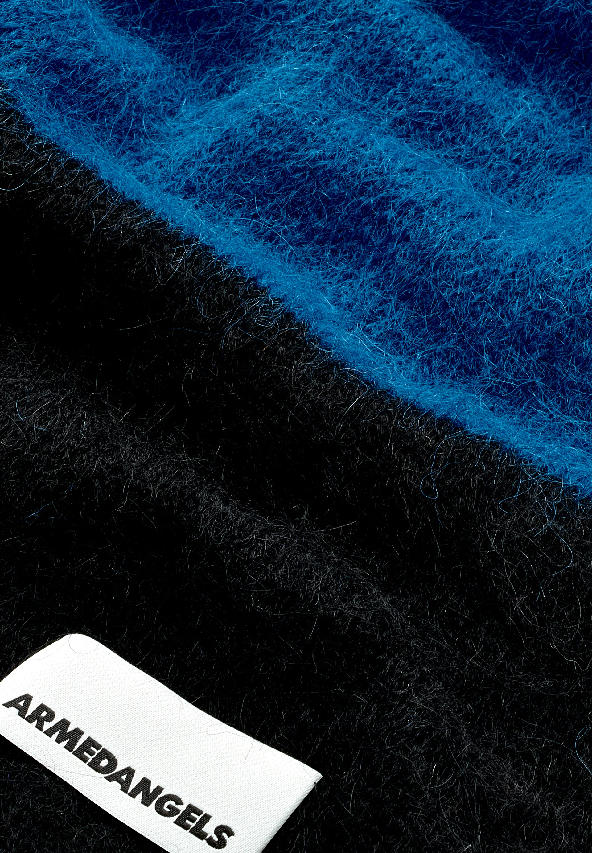 SAABE STRIPED UN-WASTED Scarf made from an alpaca-wool blend