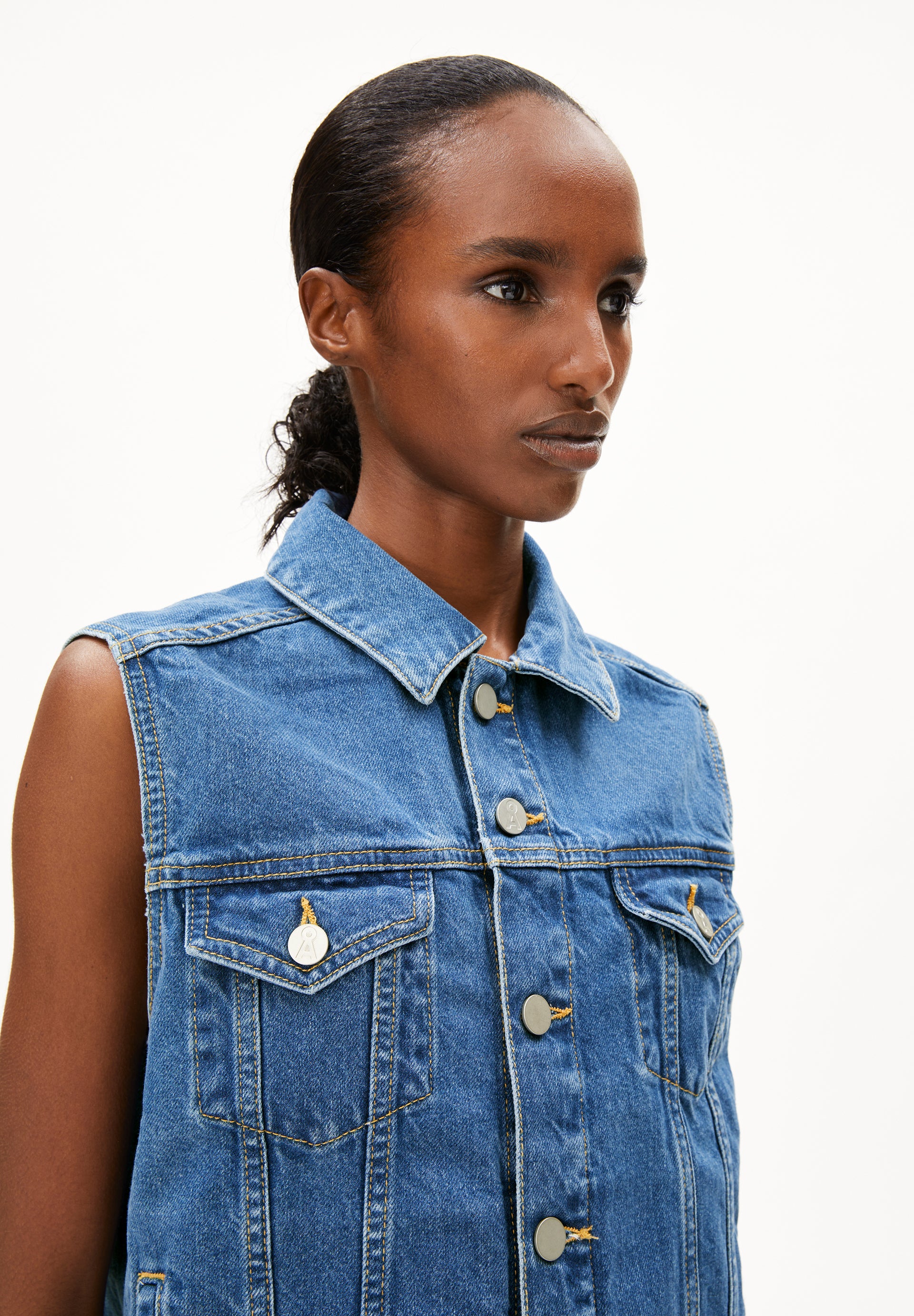 ERSAA Denim Vest made of recycled Cotton