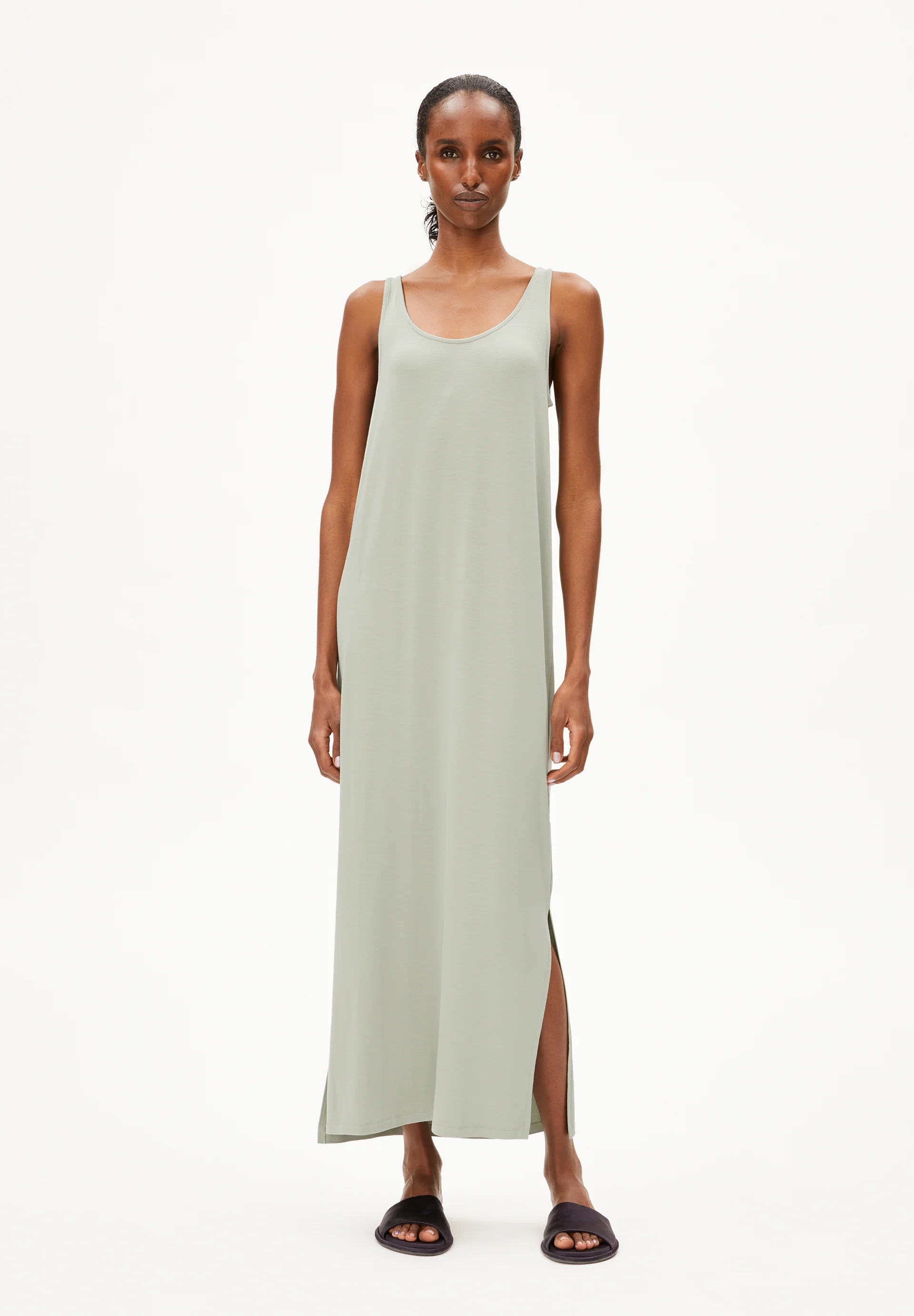 MAELIAA SOLID Jersey Dress made of LENZING™ ECOVERO™ Viscose Mix
