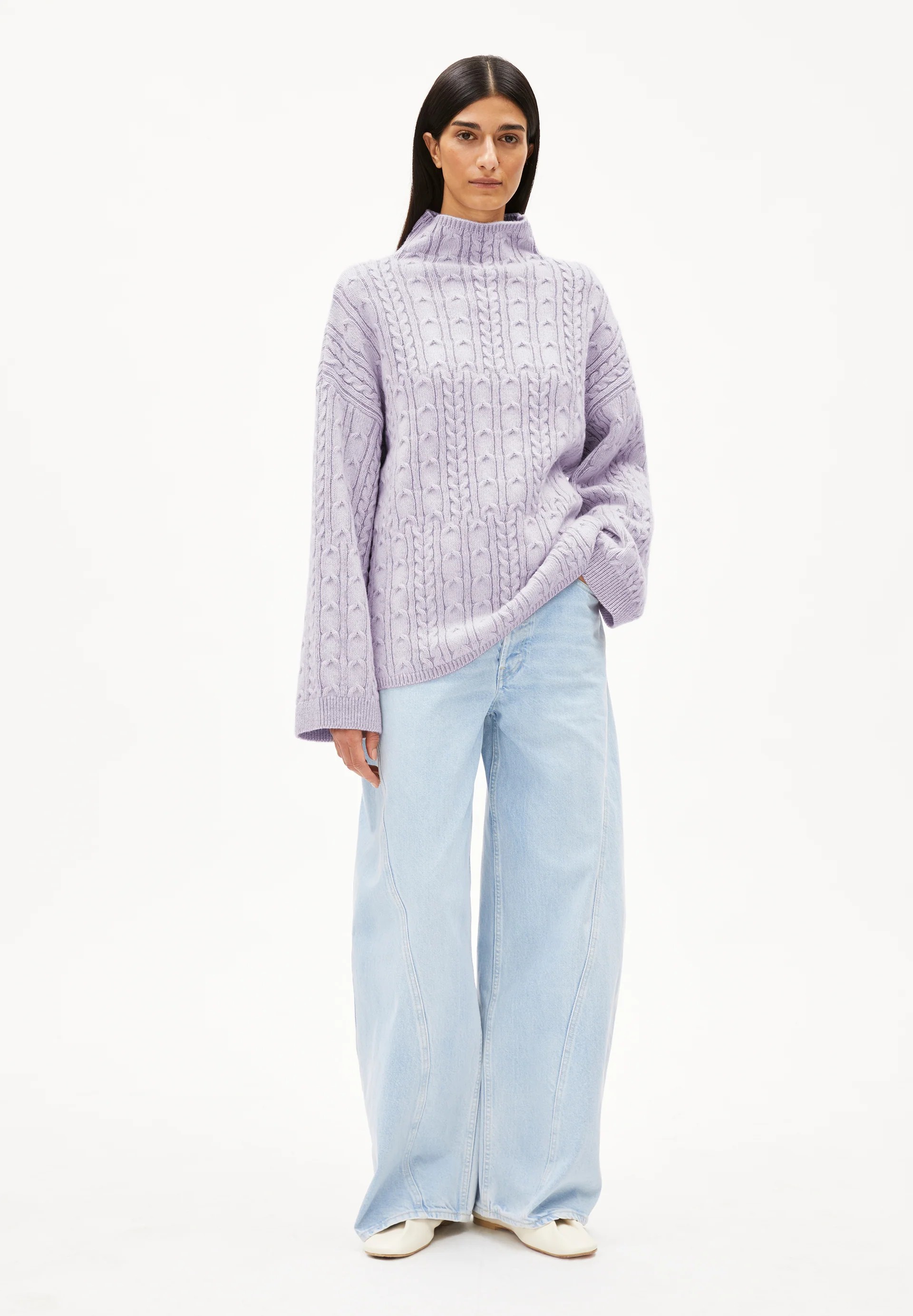 AAORI VANISE Jumper made from an organic wool blend