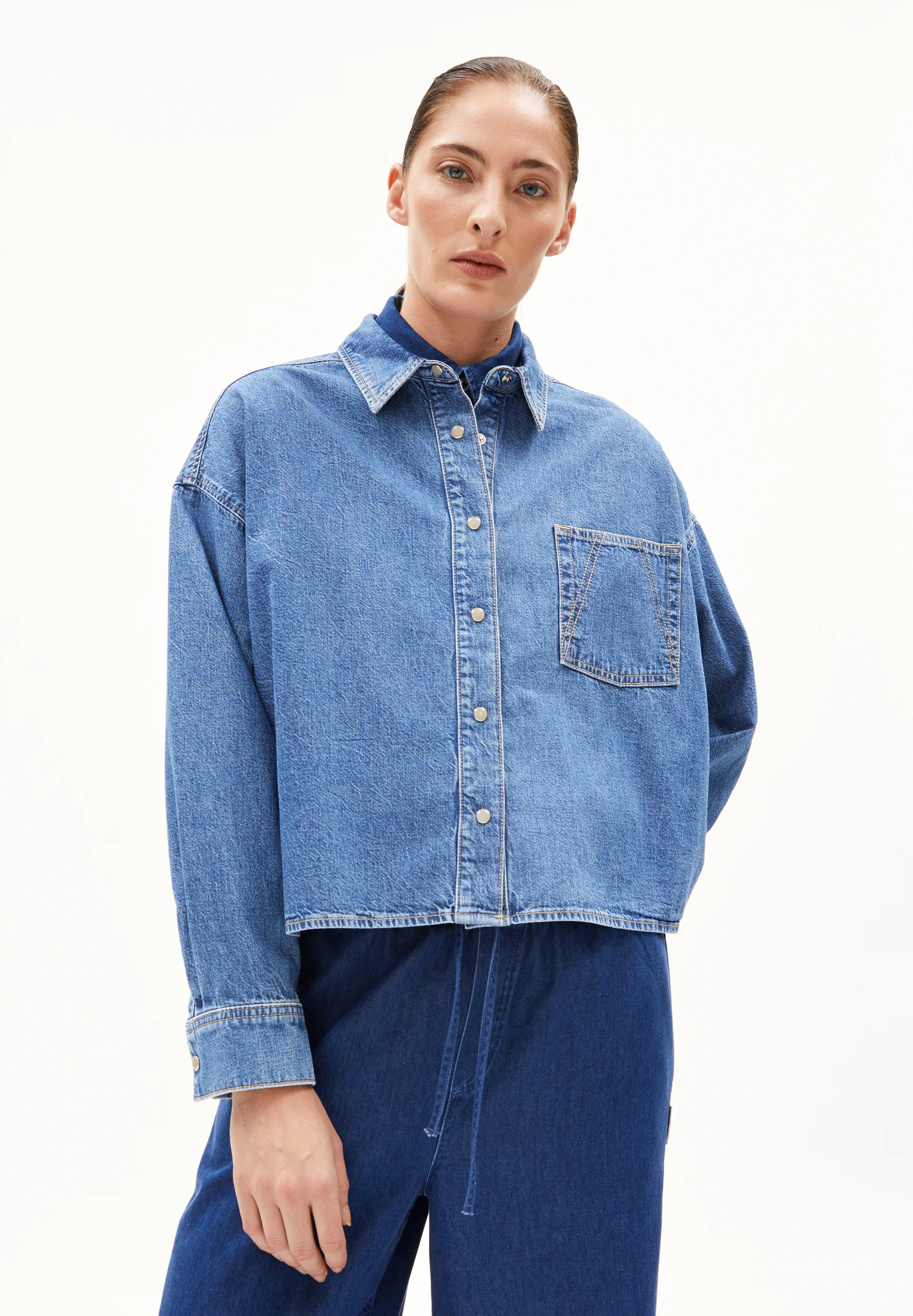 NALAANI Denim Blouse made of Organic Cotton Mix