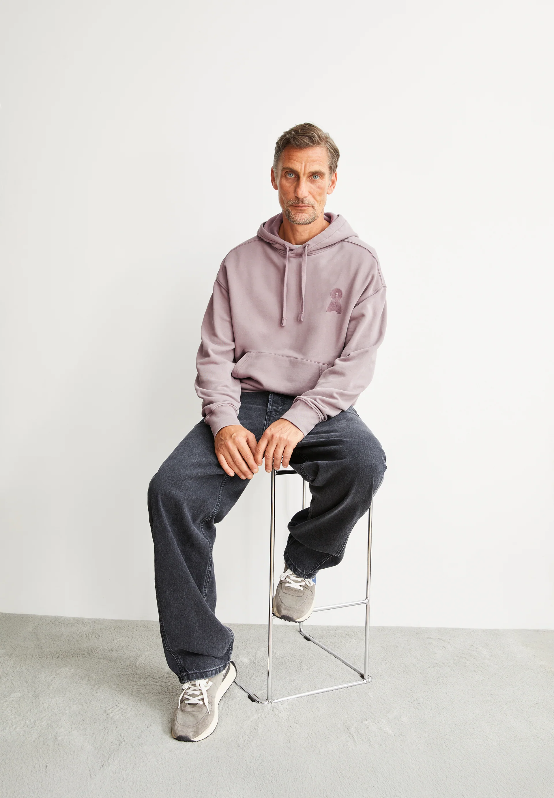 ICONIC Å KIRAAN GMT DYE Sweatshirt from organic cotton