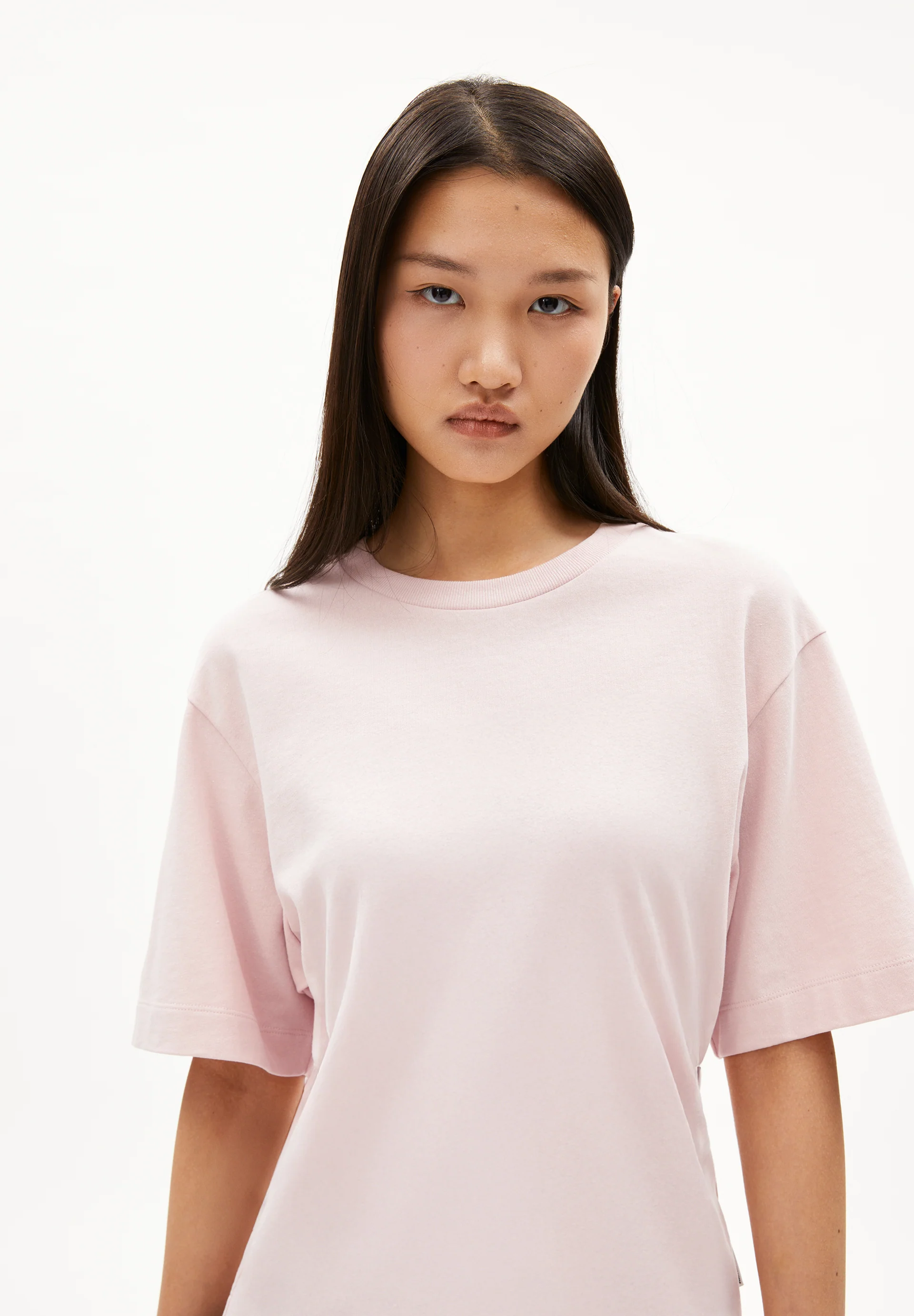 HERSILIAA Heavyweight T-Shirt made of Organic Cotton Mix