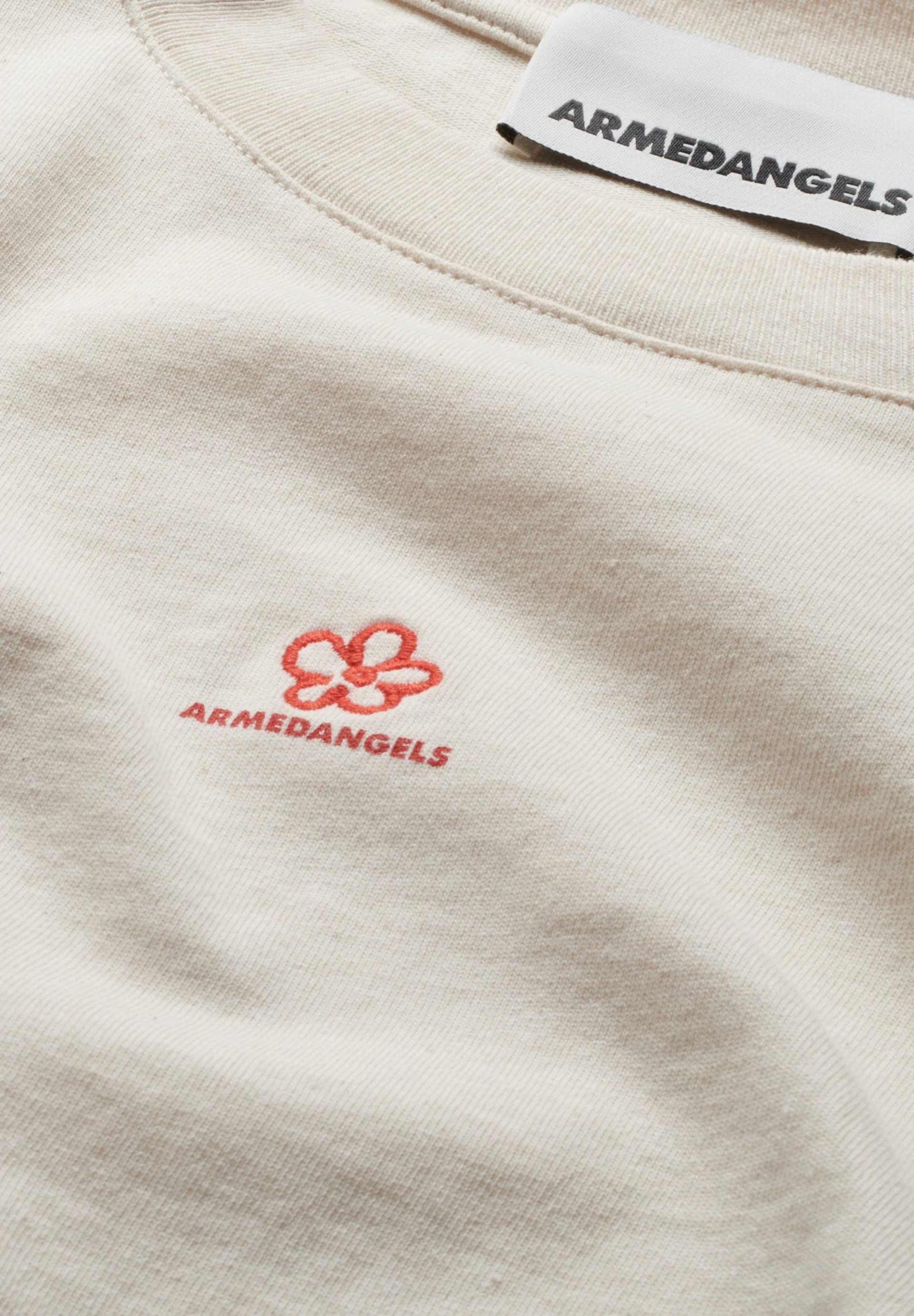 TARJAA BACK FLOWAA Heavyweight T-Shirt made of recycled Cotton Mix