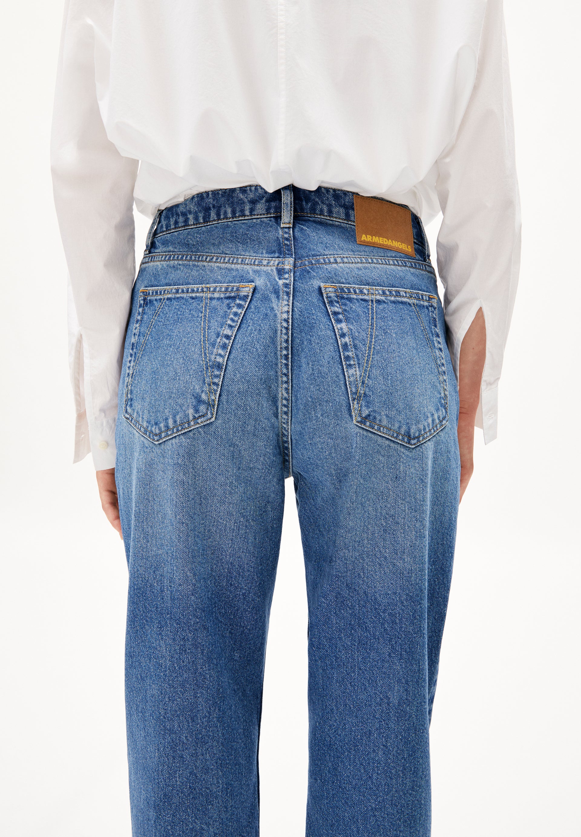 AAIKALA Straight Jeans High Waist recycled Cotton