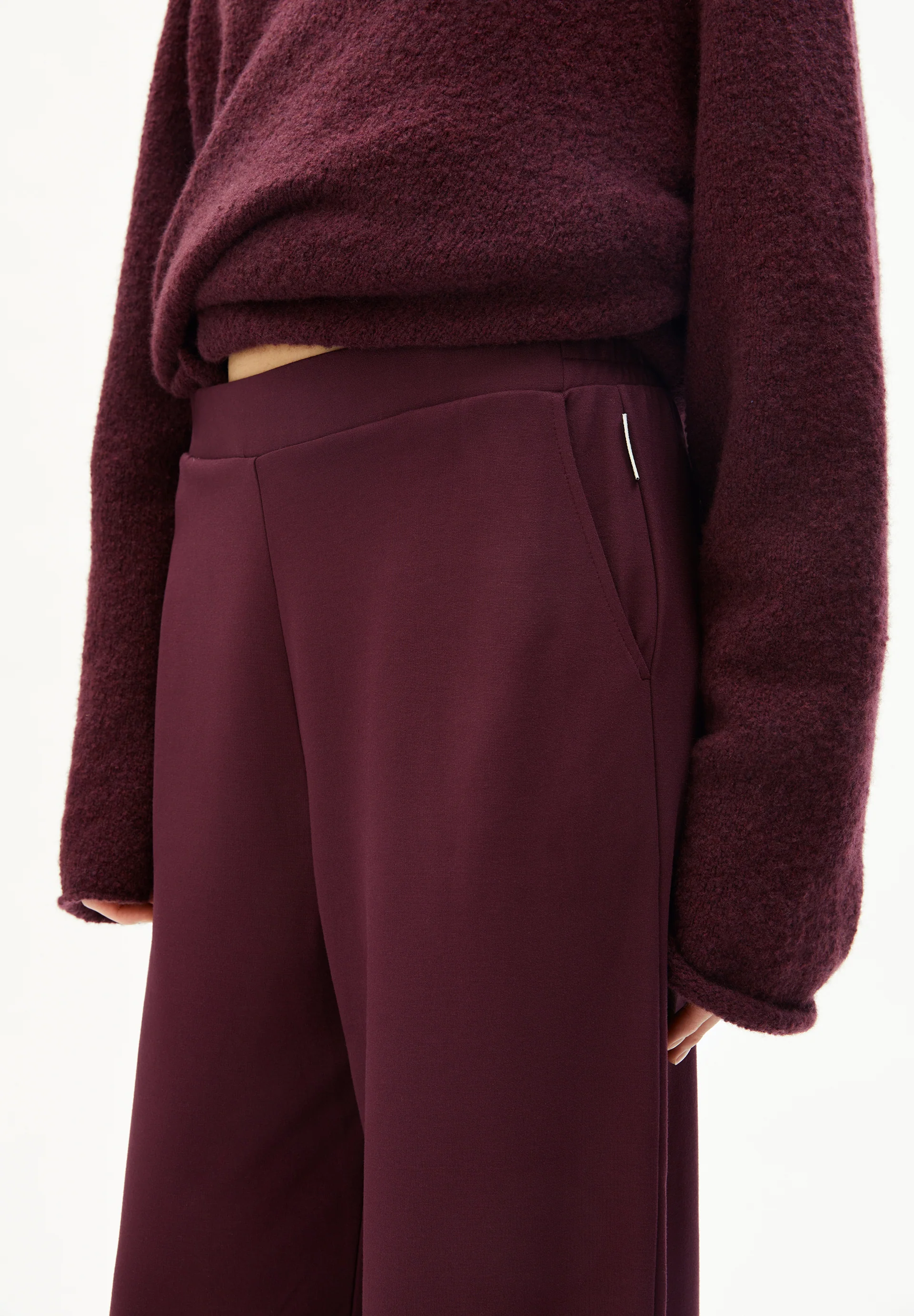 HIMAARI Jersey Pants made of LENZING™ ECOVERO™ Viscose Mix